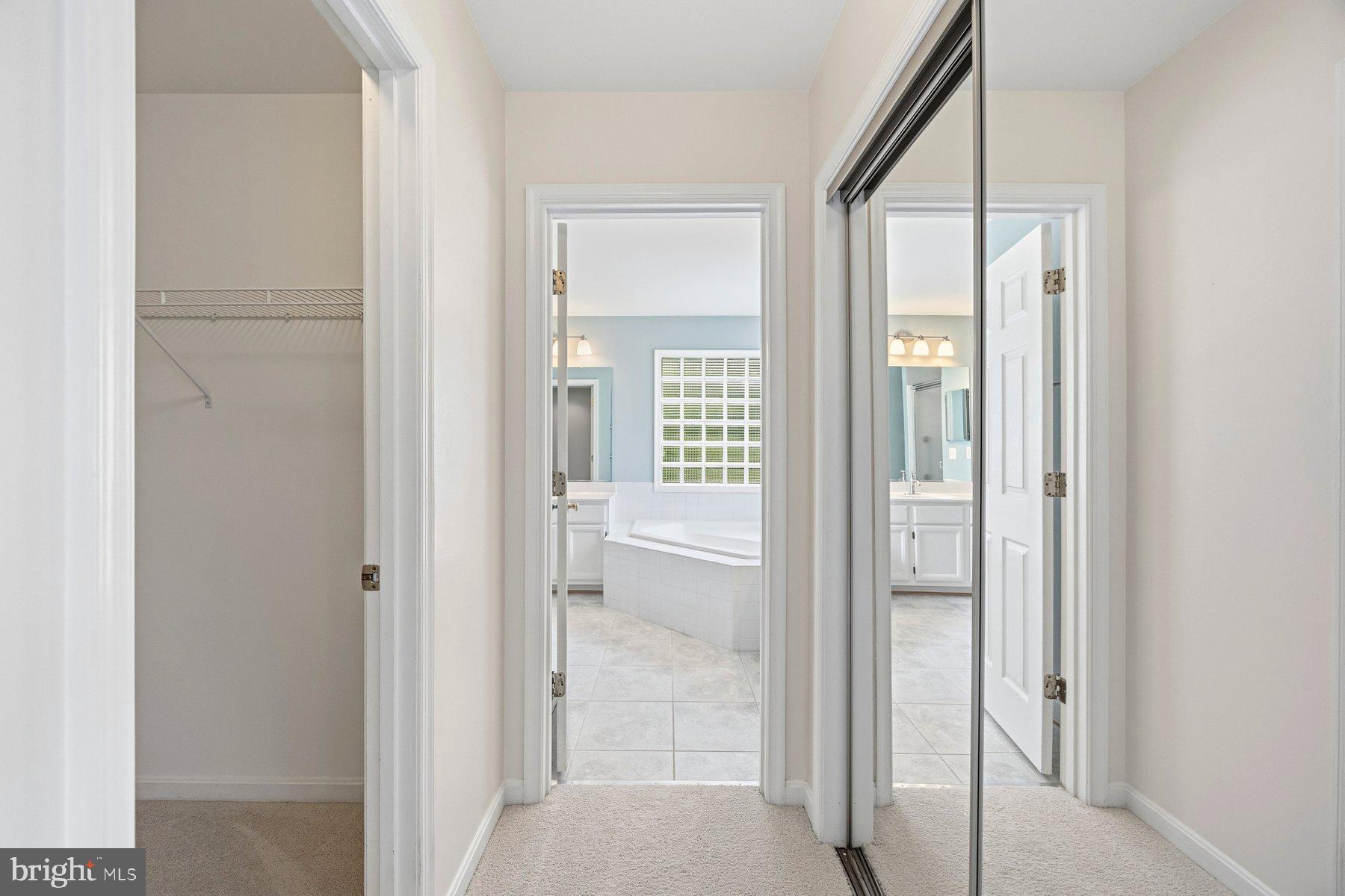 HUNT COUNTRY ESTATES - Residential
