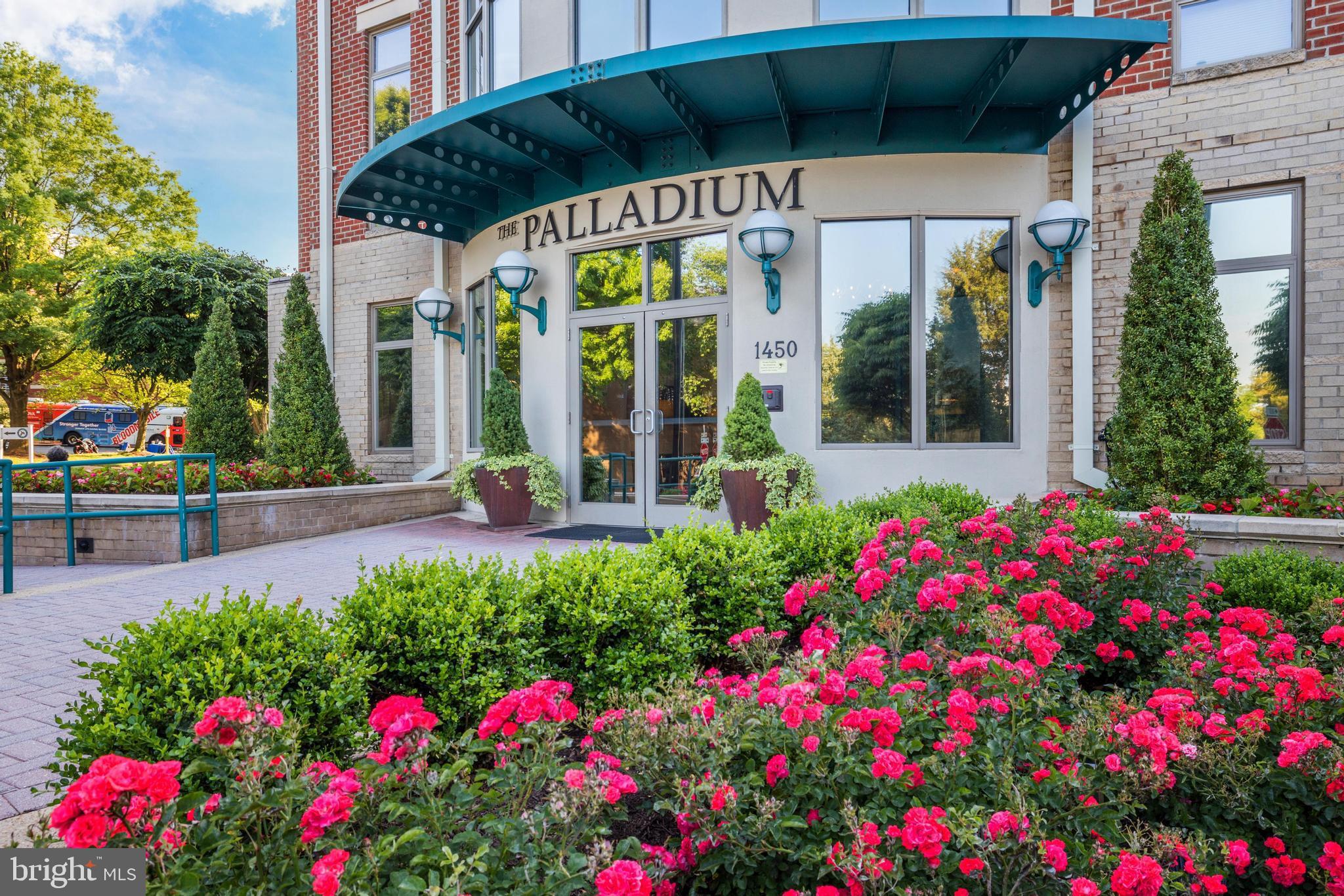 PALLADIUM AT MCLEAN - Residential