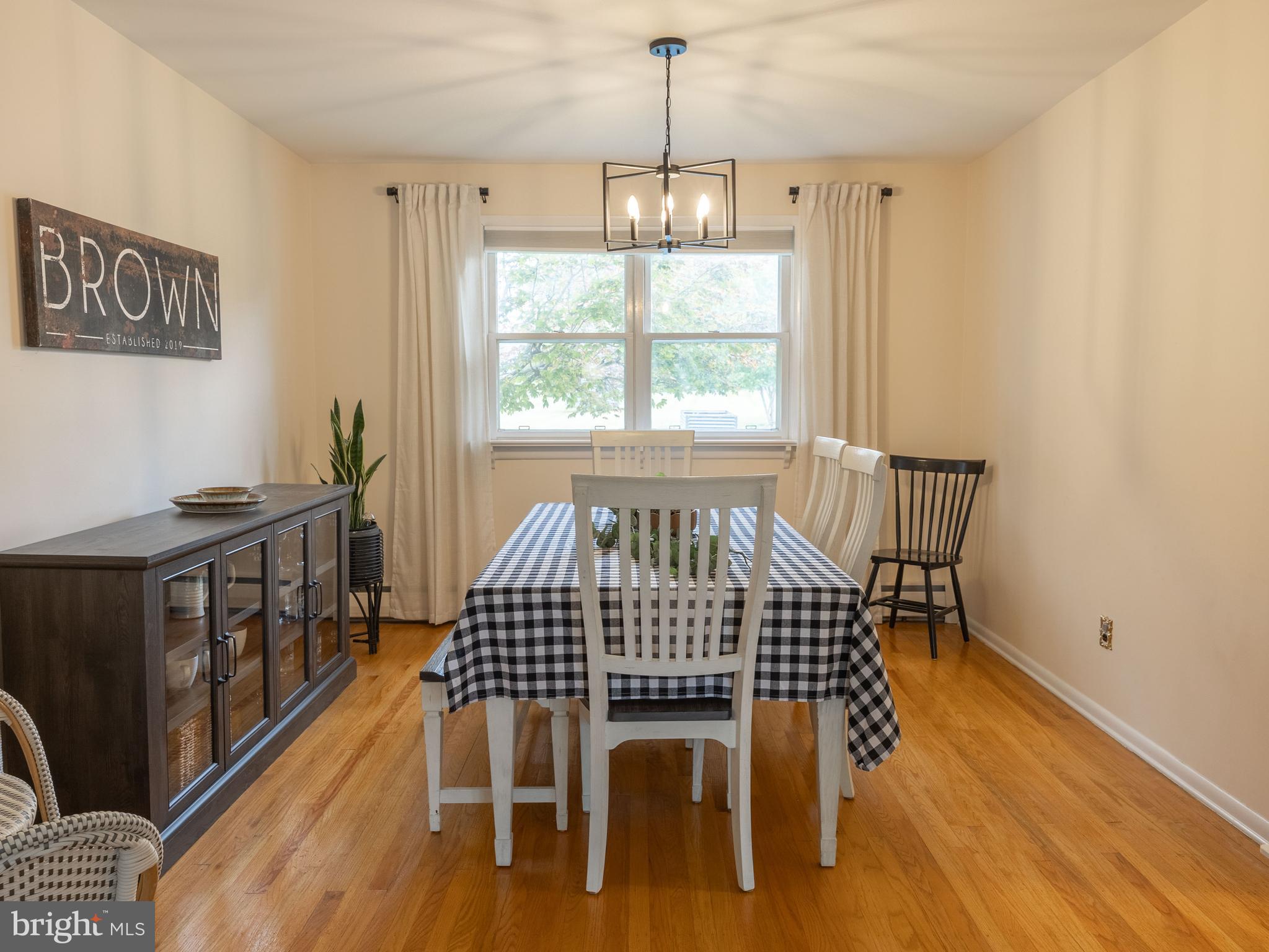 BELCOURT MANOR - Residential