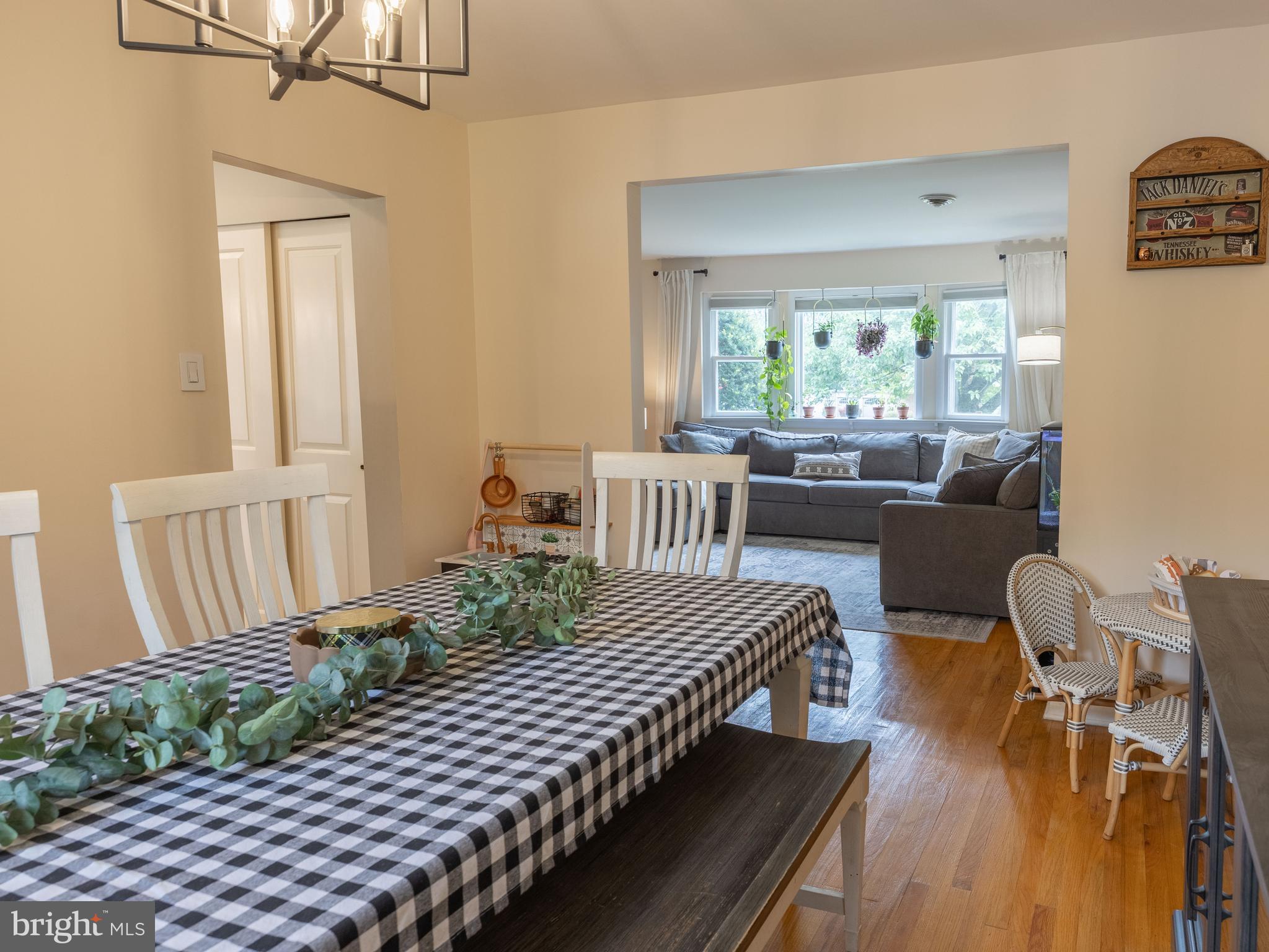 BELCOURT MANOR - Residential