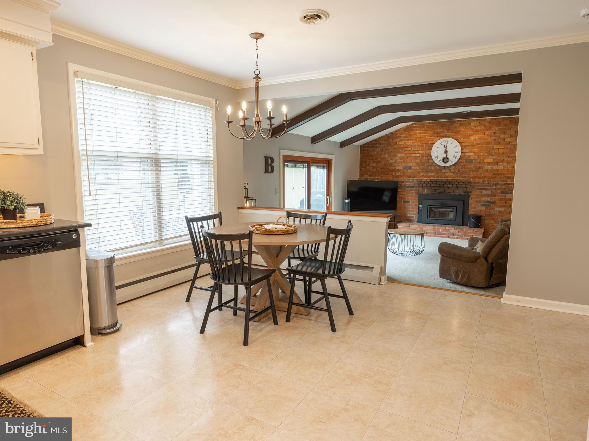BELCOURT MANOR - Residential