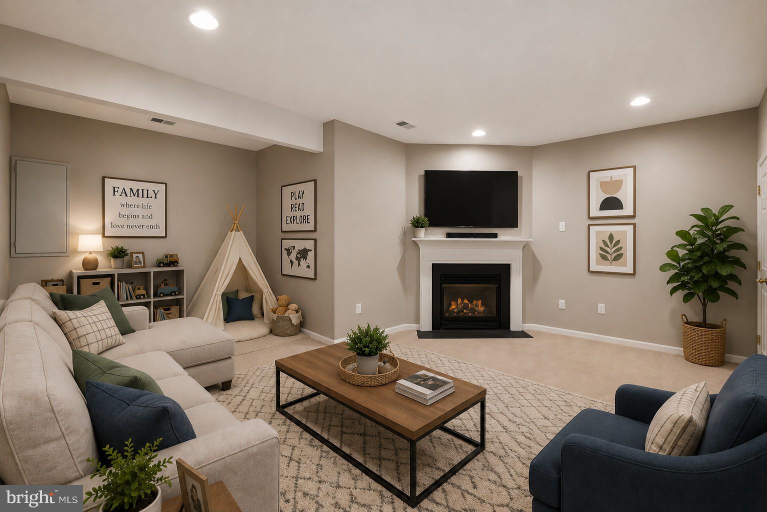 POTOMAC STATION - Residential
