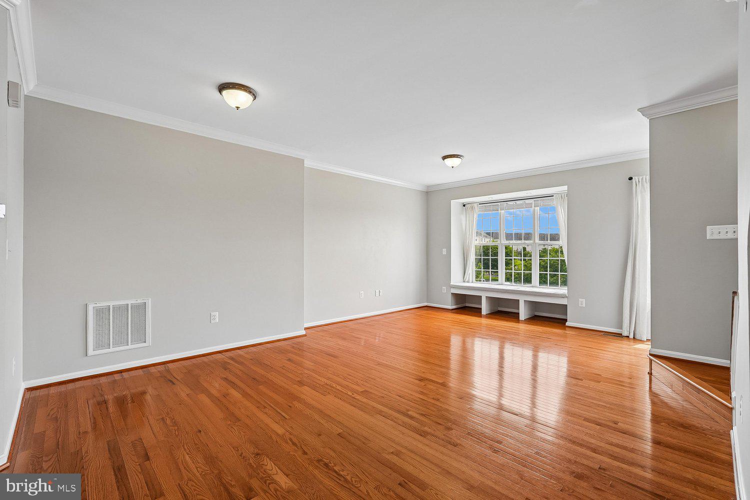 POTOMAC STATION - Residential