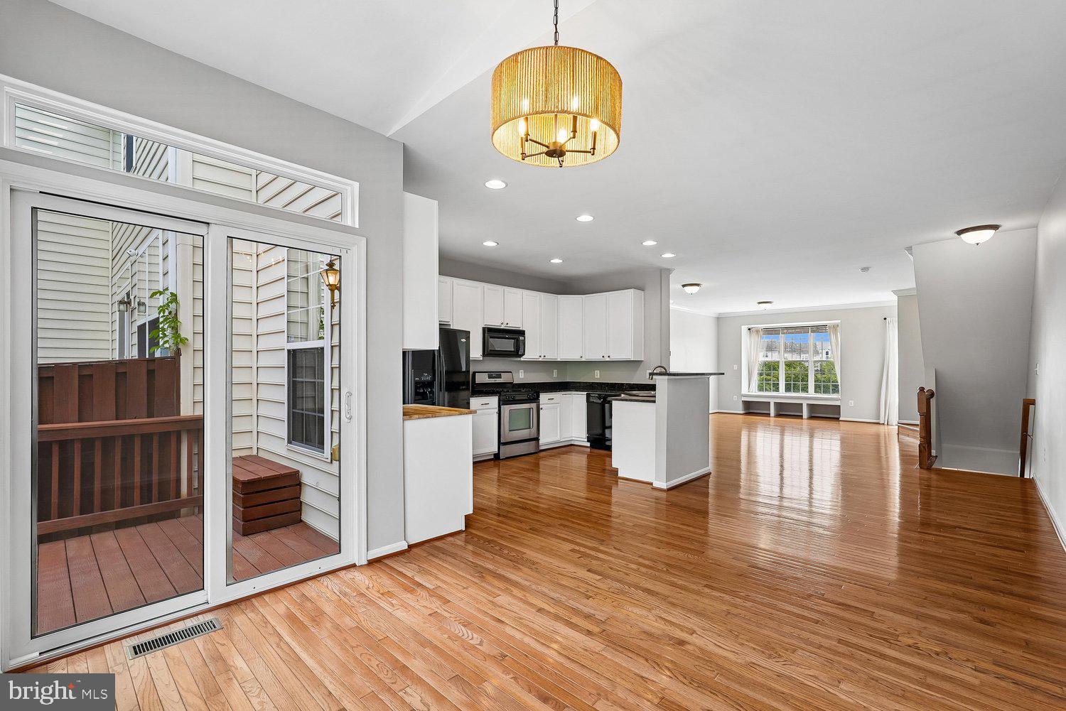 POTOMAC STATION - Residential