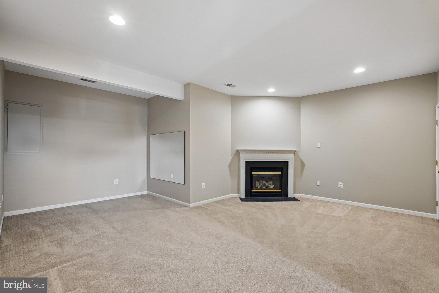 POTOMAC STATION - Residential