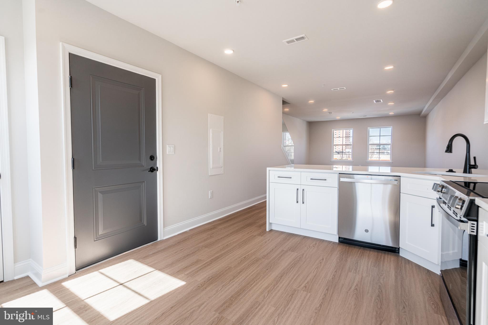 WYNNEFIELD HEIGHTS - Residential