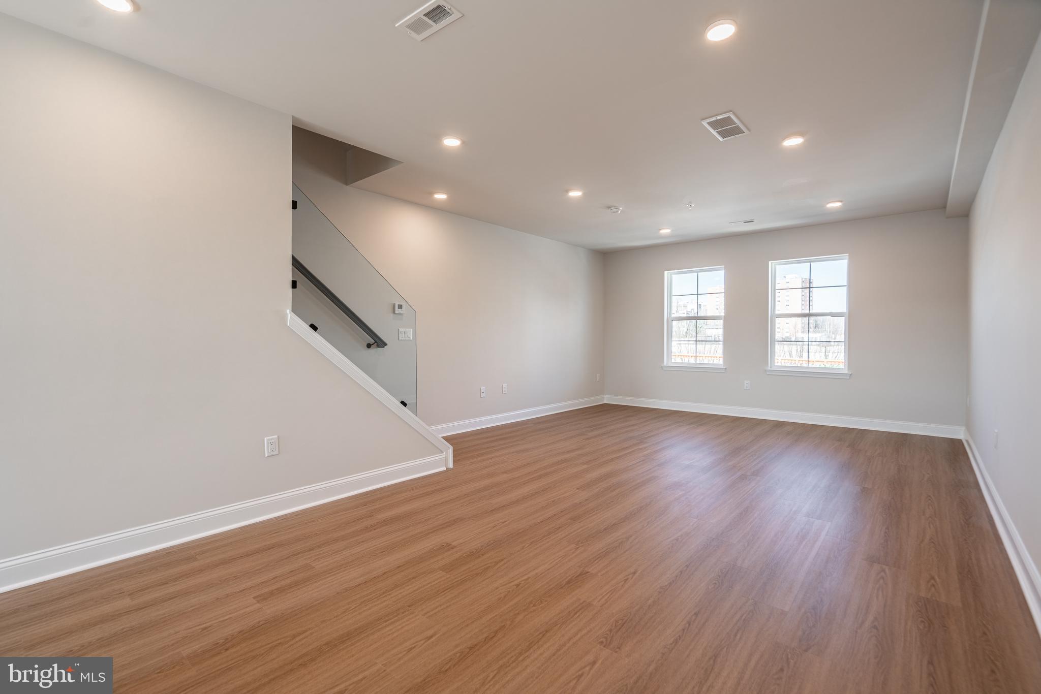 WYNNEFIELD HEIGHTS - Residential