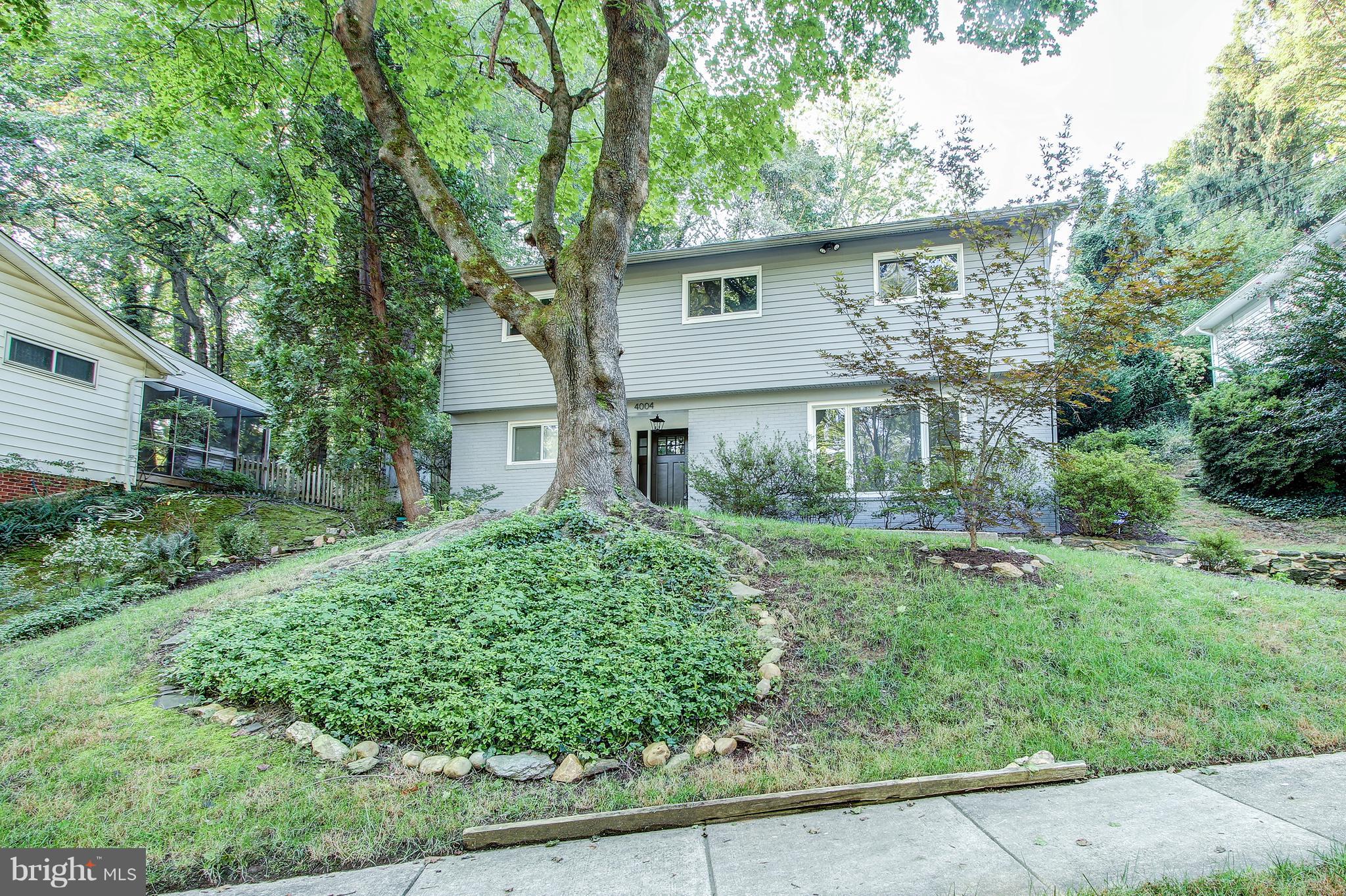 Gorgeous single family in desirable Kensington Community! Move-in ready featuring 4BR/2BA.  LL entry w/ large living room, bedroom, and full bath. Bright ML w/ gleaming HW floors and open concept living, dining, and family room. Upgraded kitchen w/ ss appliances and lots of storage. Large screened in porch and back deck perfect for entertaining. Minutes to commuter routes, shops and restaurants.
