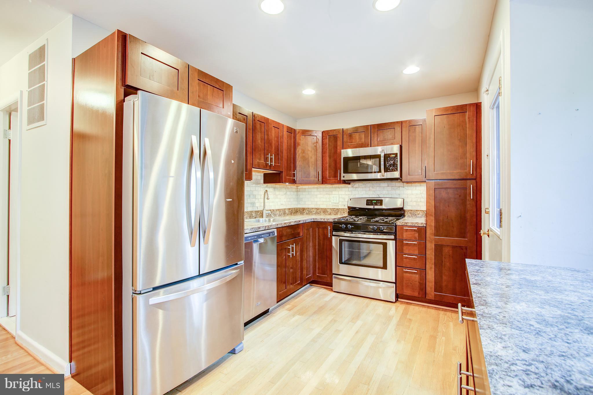 ROCK CREEK PALISADES - Residential