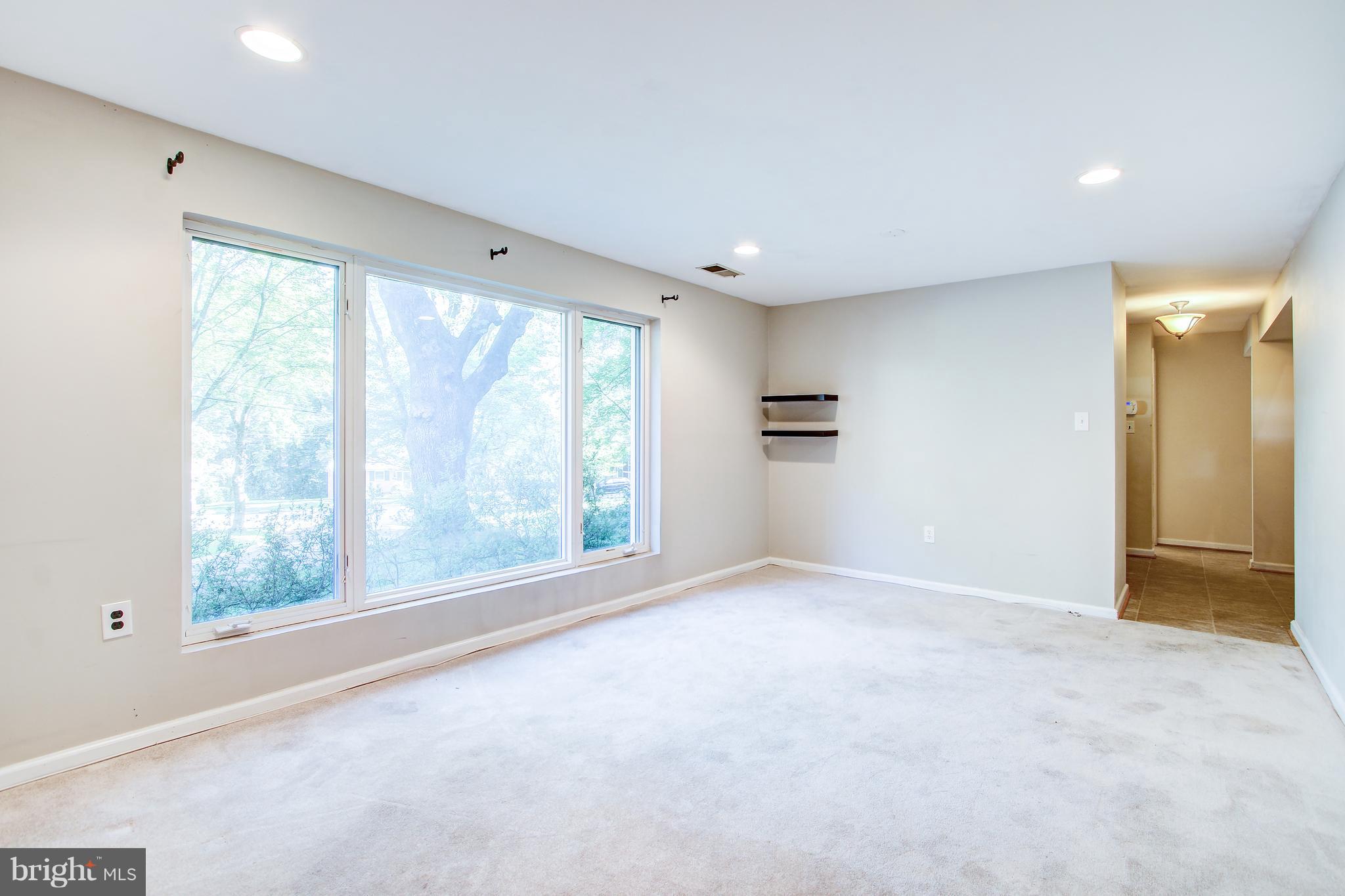 ROCK CREEK PALISADES - Residential