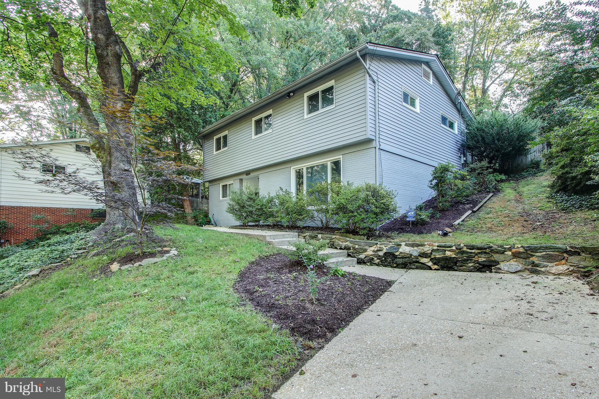 ROCK CREEK PALISADES - Residential