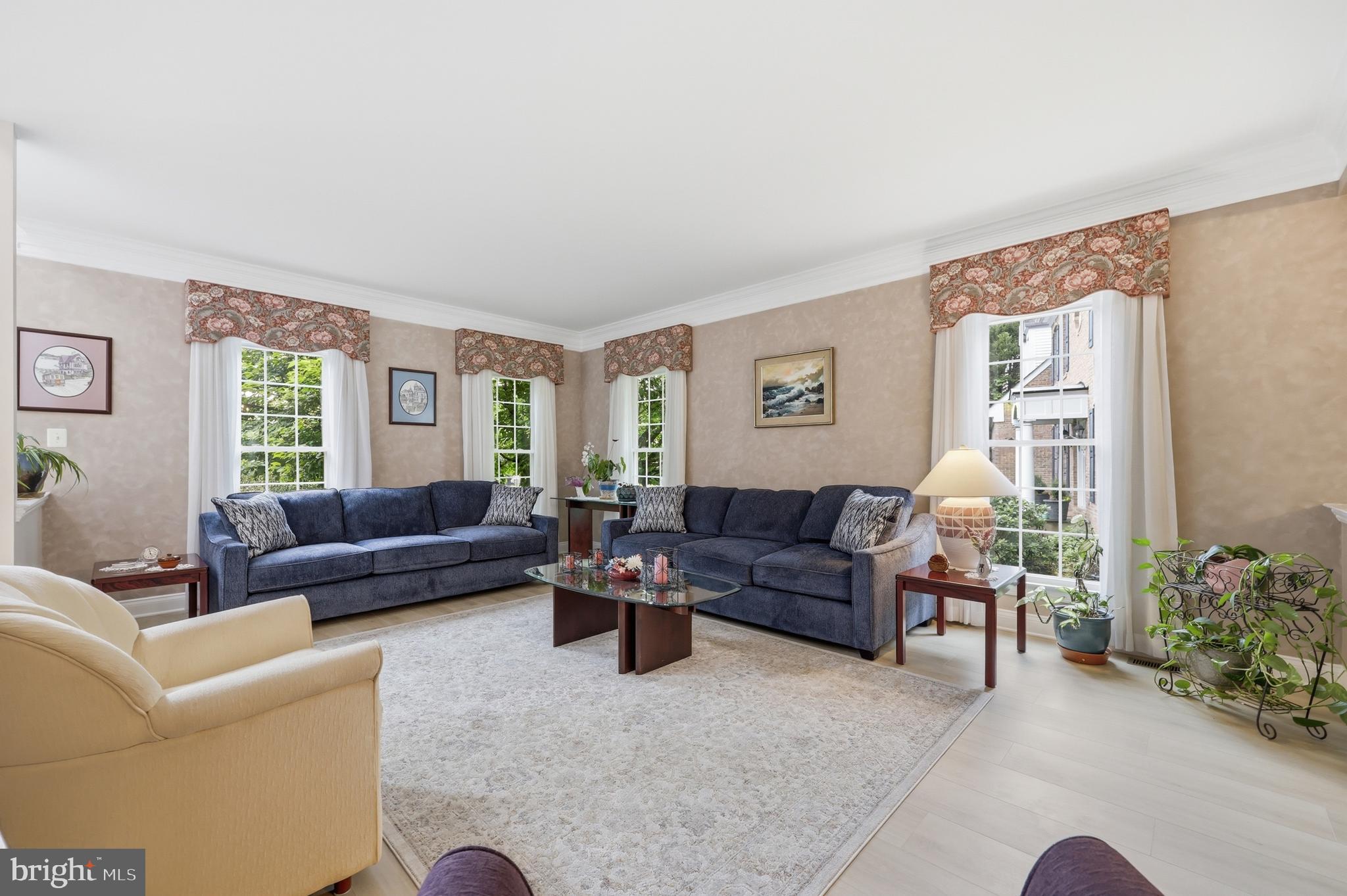 NORBECK GROVE - Residential