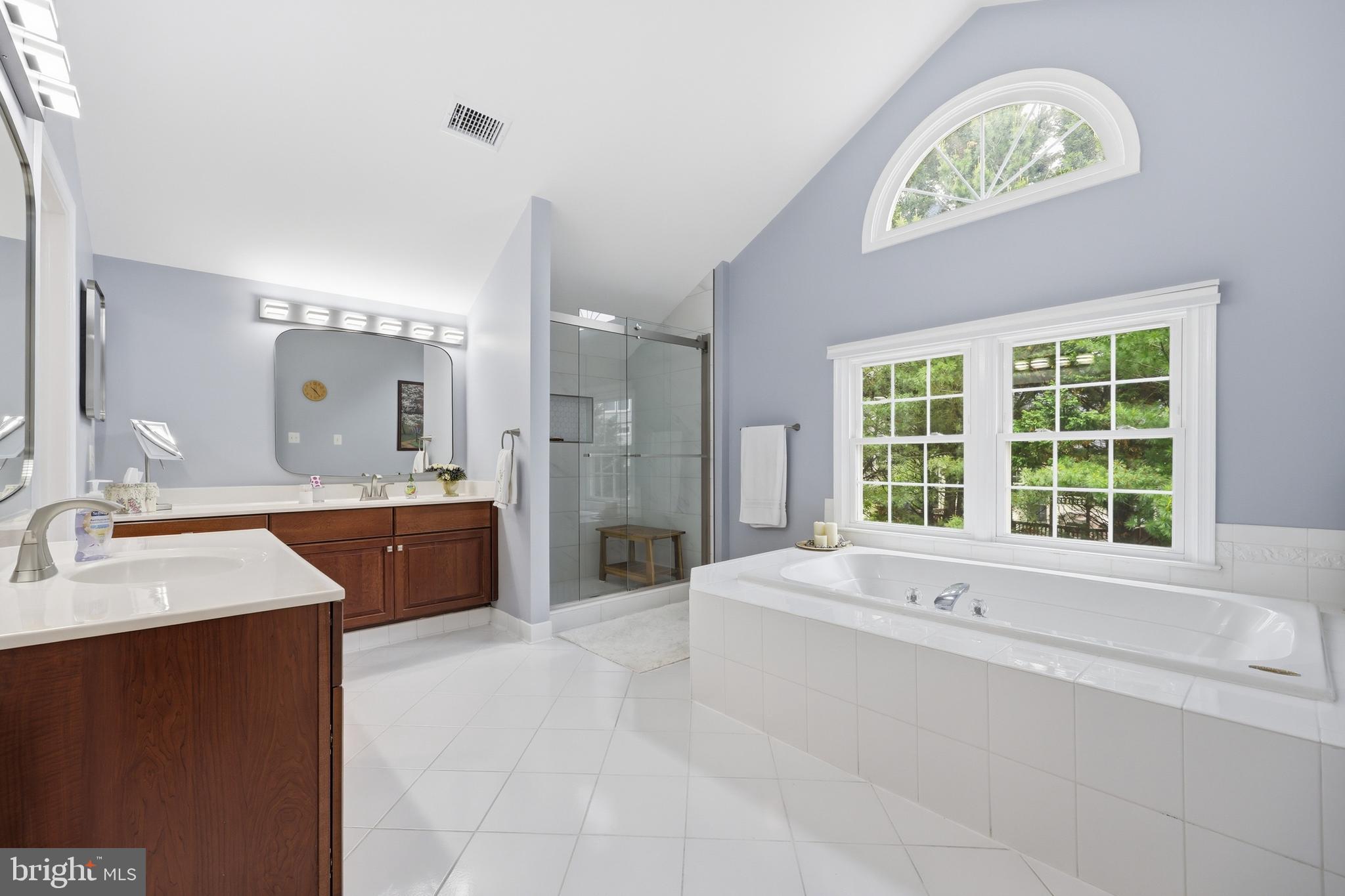 NORBECK GROVE - Residential