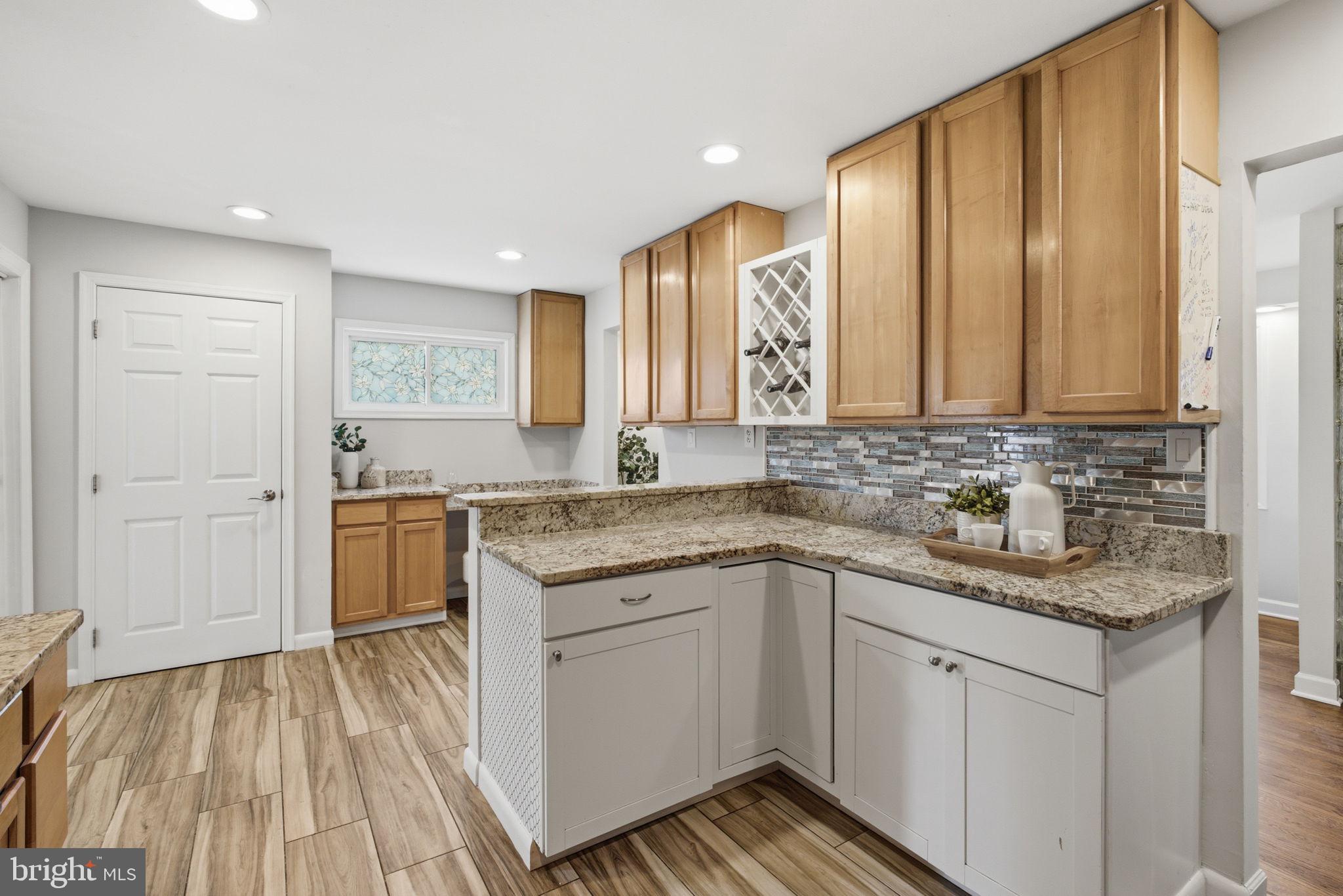 WILLOWDALE - Residential