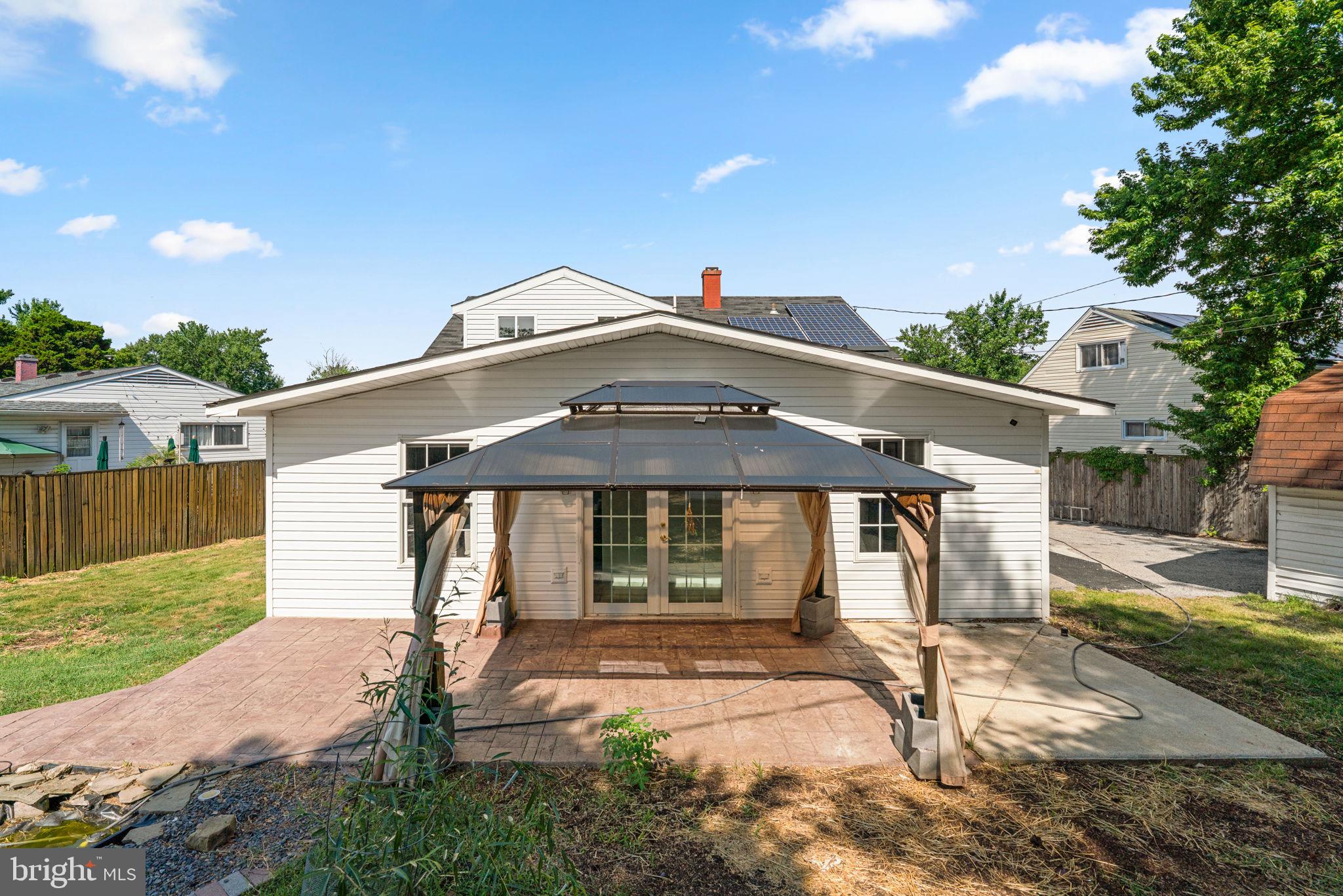 WILLOWDALE - Residential
