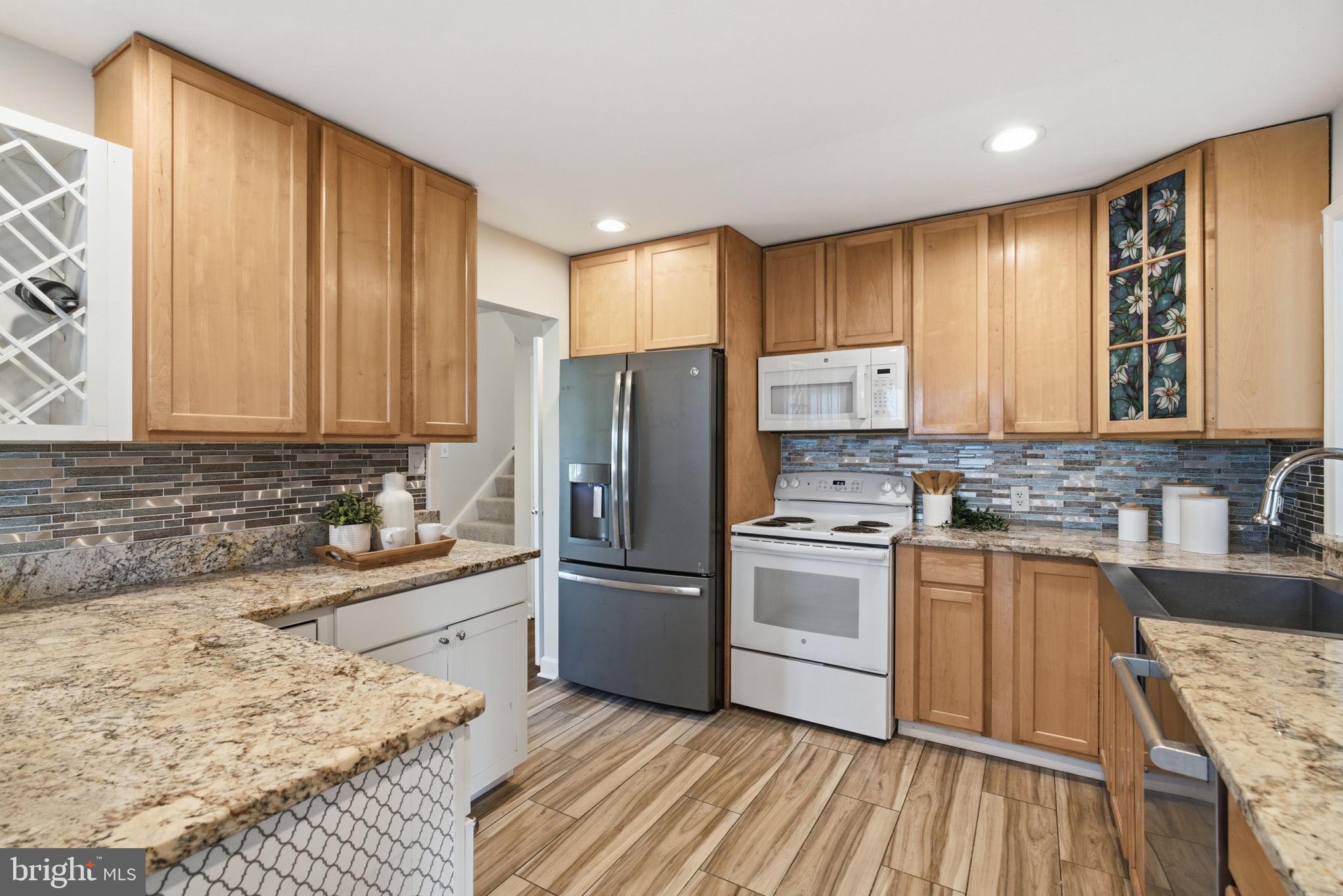 WILLOWDALE - Residential