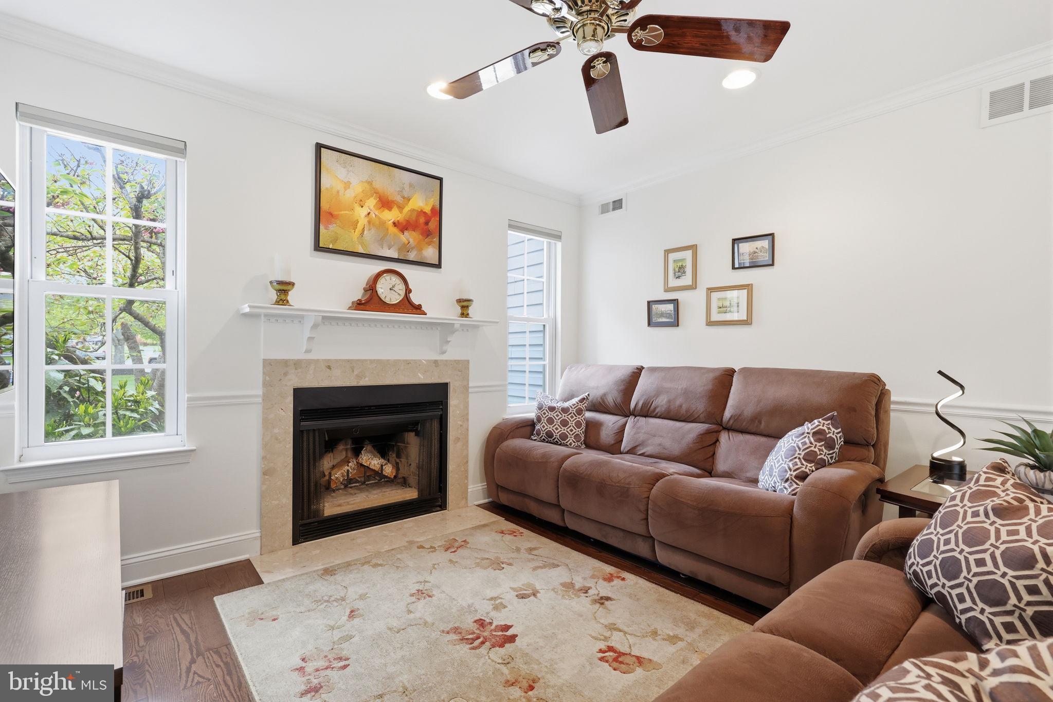 COUNTRY BEND - Residential
