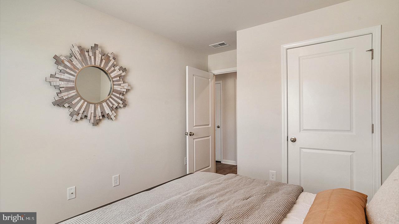 KINNAMON MEADOWS - Residential