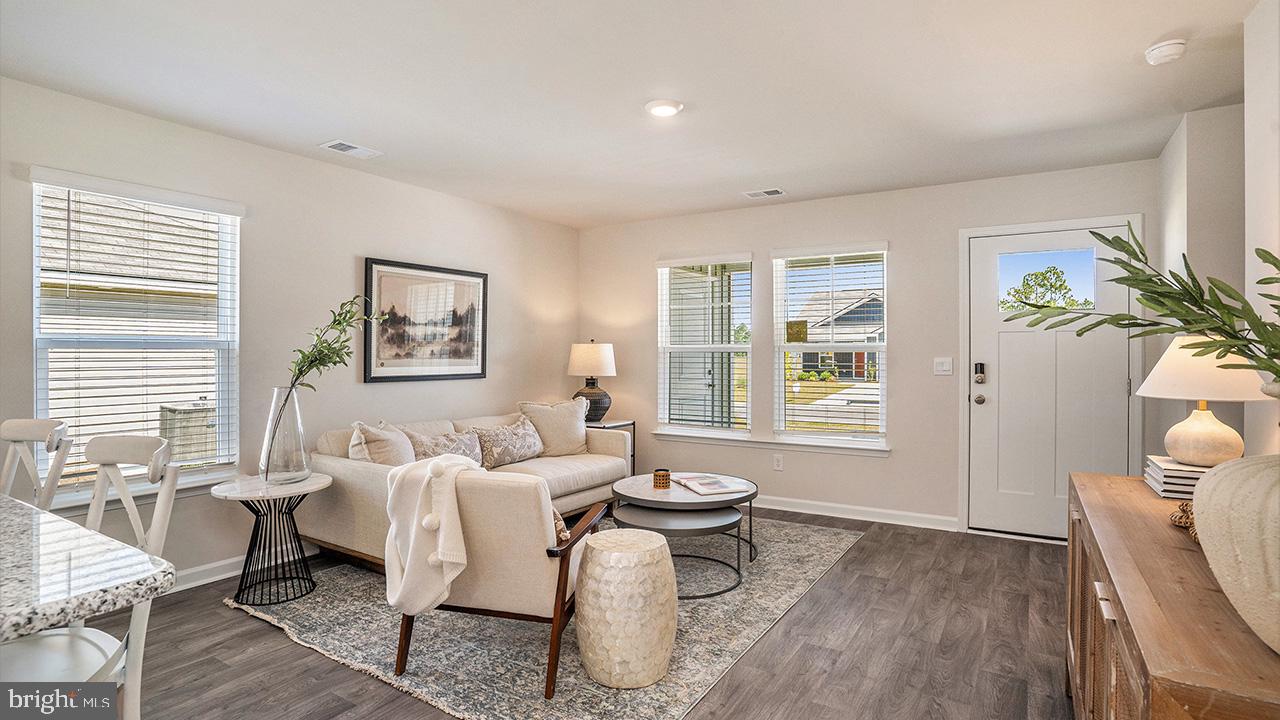 KINNAMON MEADOWS - Residential