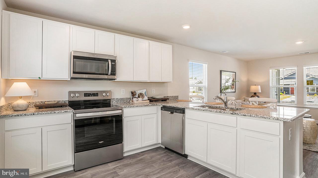 KINNAMON MEADOWS - Residential