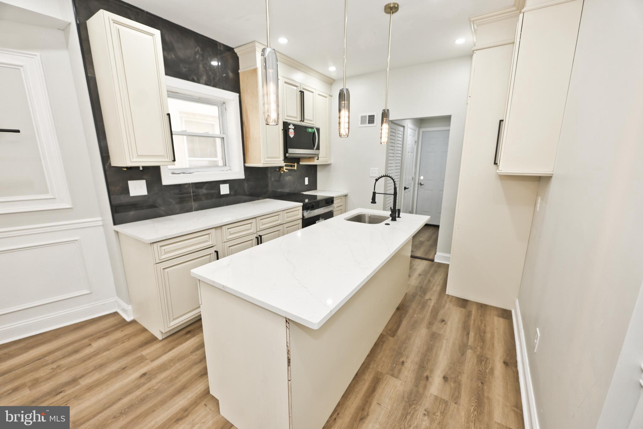COBBS CREEK - Residential