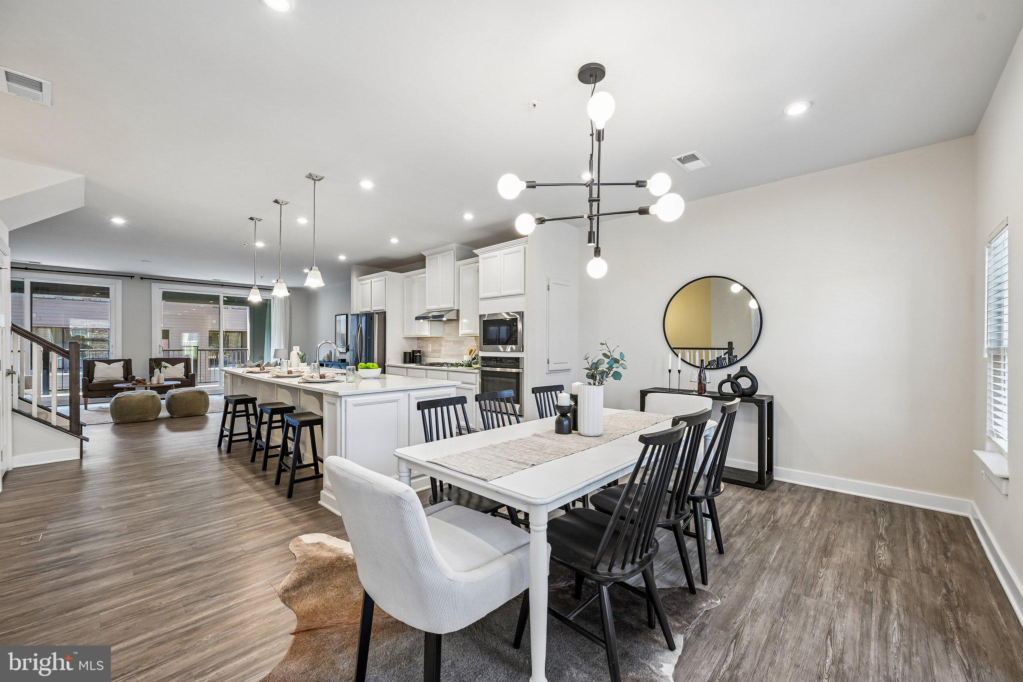 PADDOCK POINTE - Residential