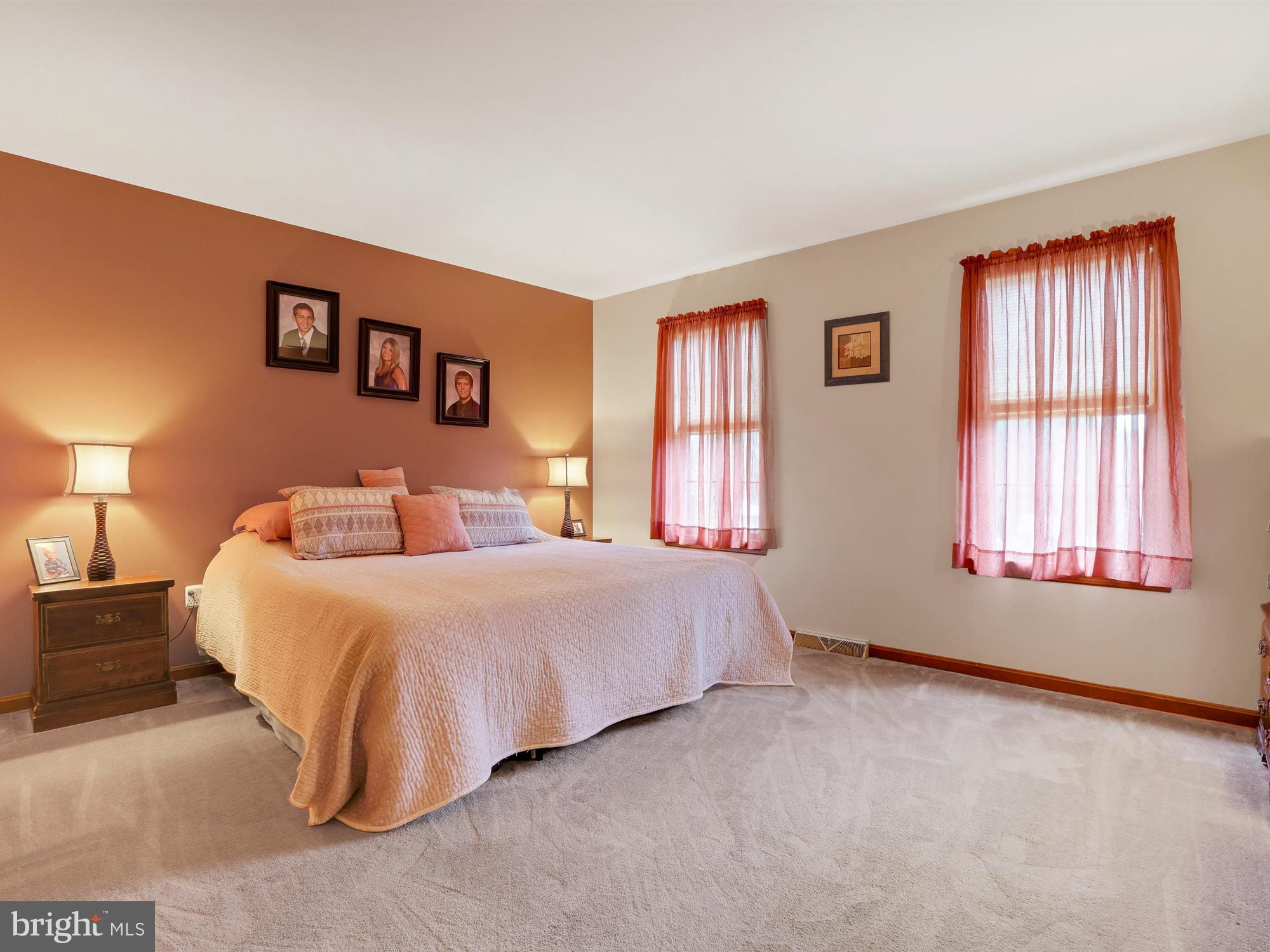 ELMCREST - Residential