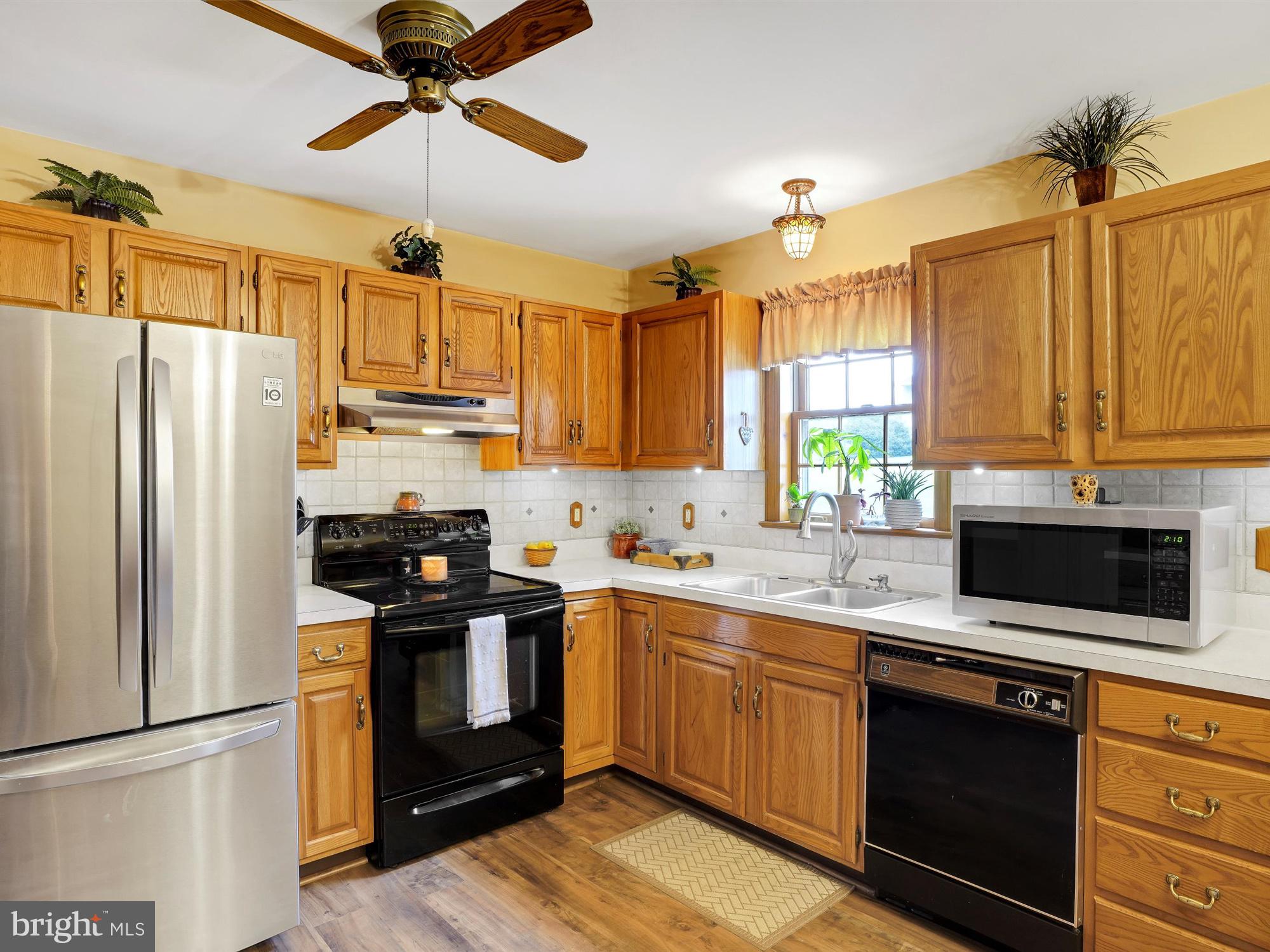ELMCREST - Residential