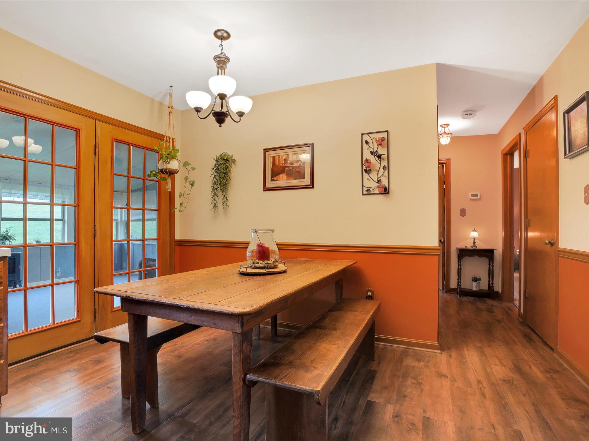 ELMCREST - Residential