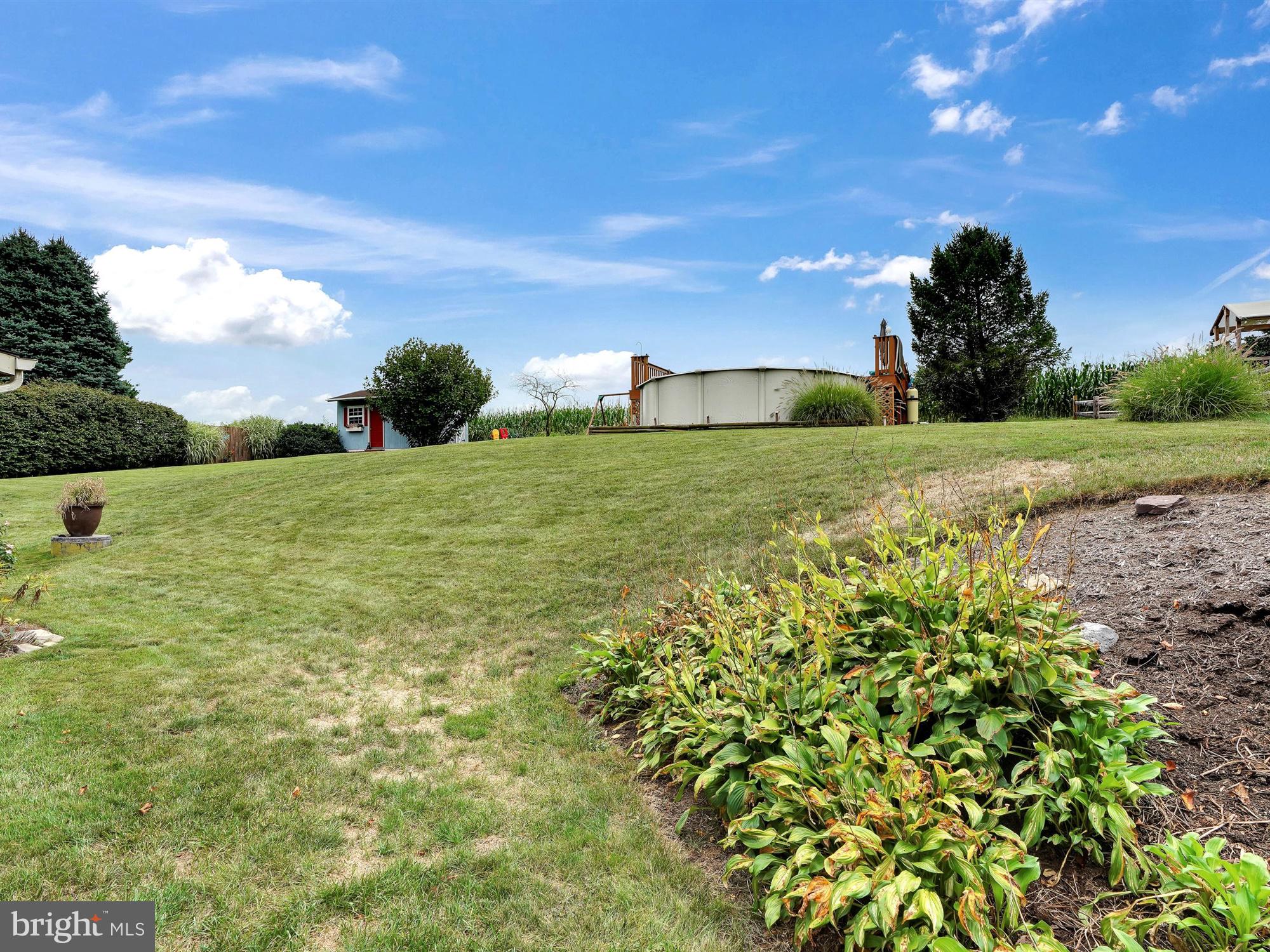 ELMCREST - Residential