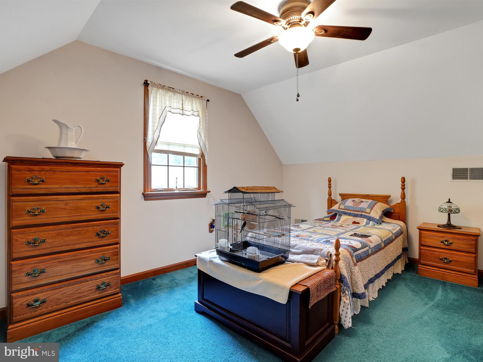 ELMCREST - Residential