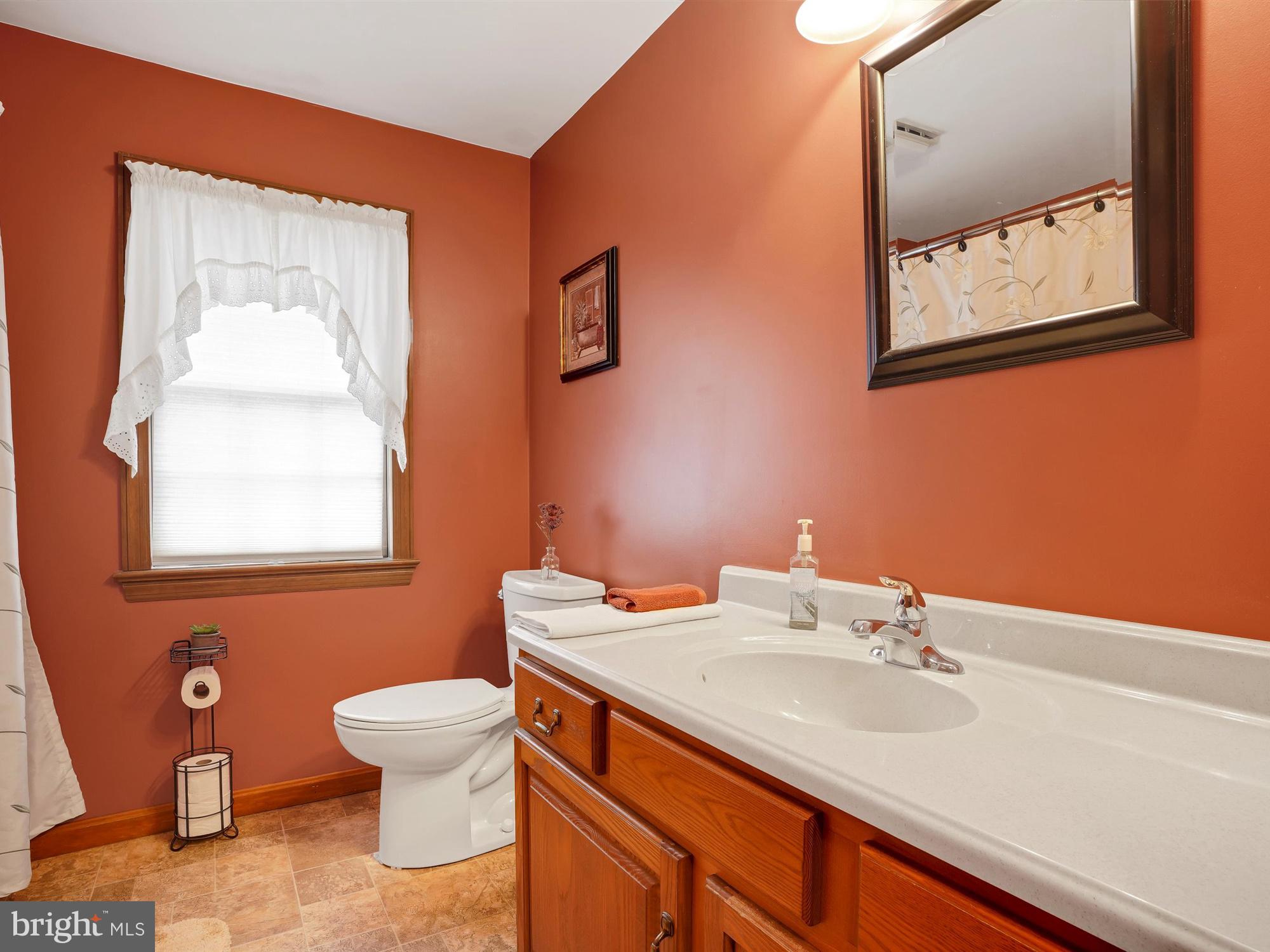 ELMCREST - Residential