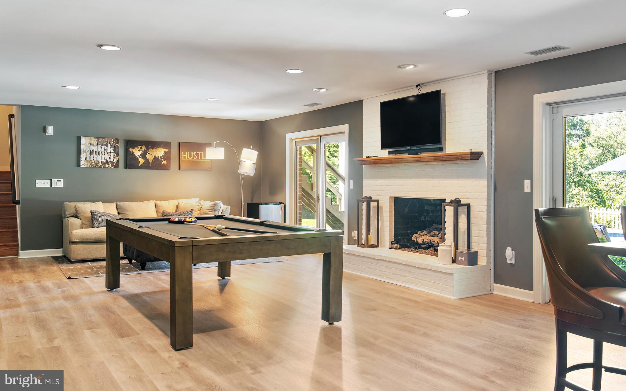 THE DOWNS - Residential