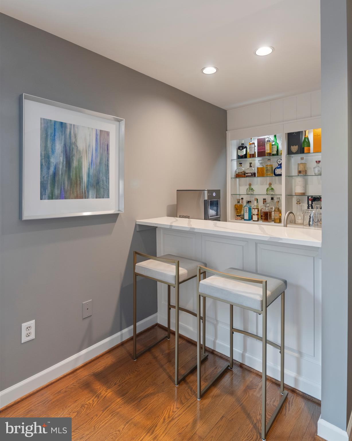 THE DOWNS - Residential