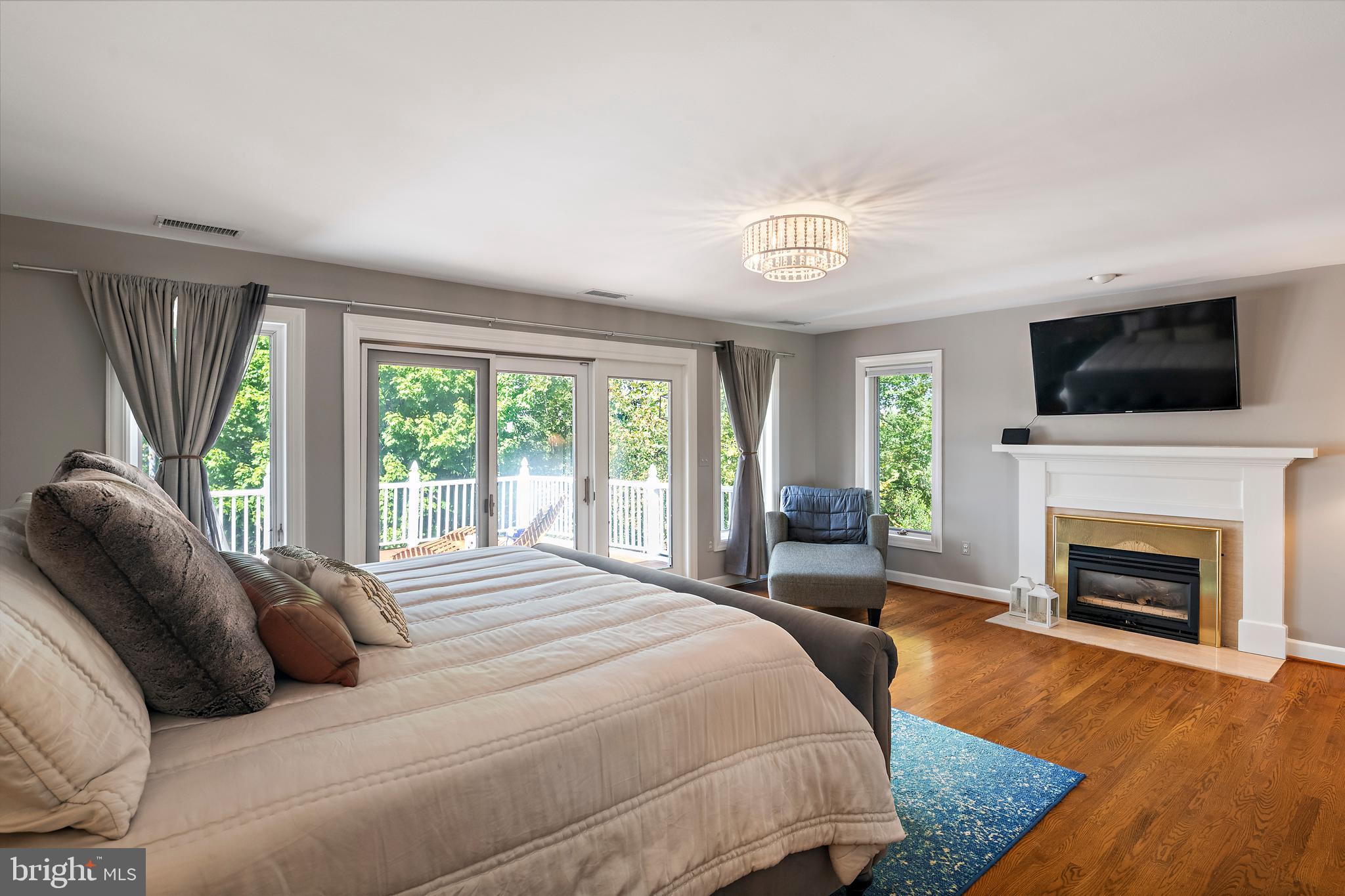 THE DOWNS - Residential