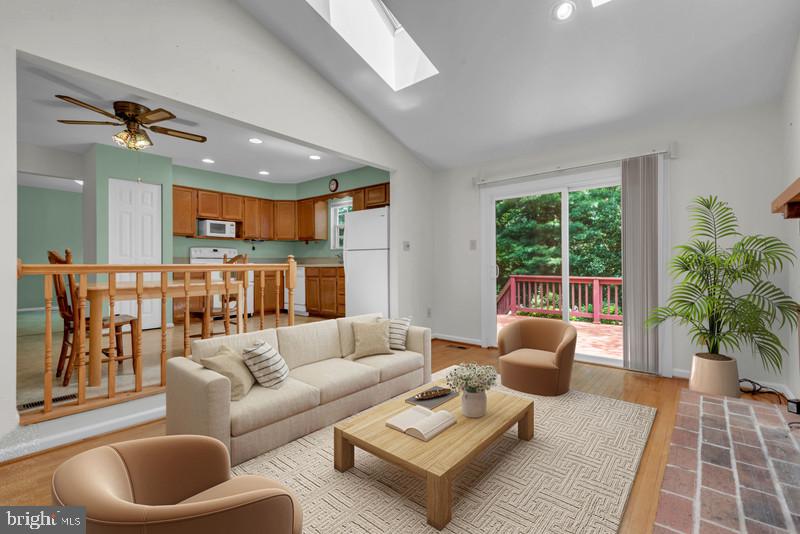 STEWARTS LANDING - Residential