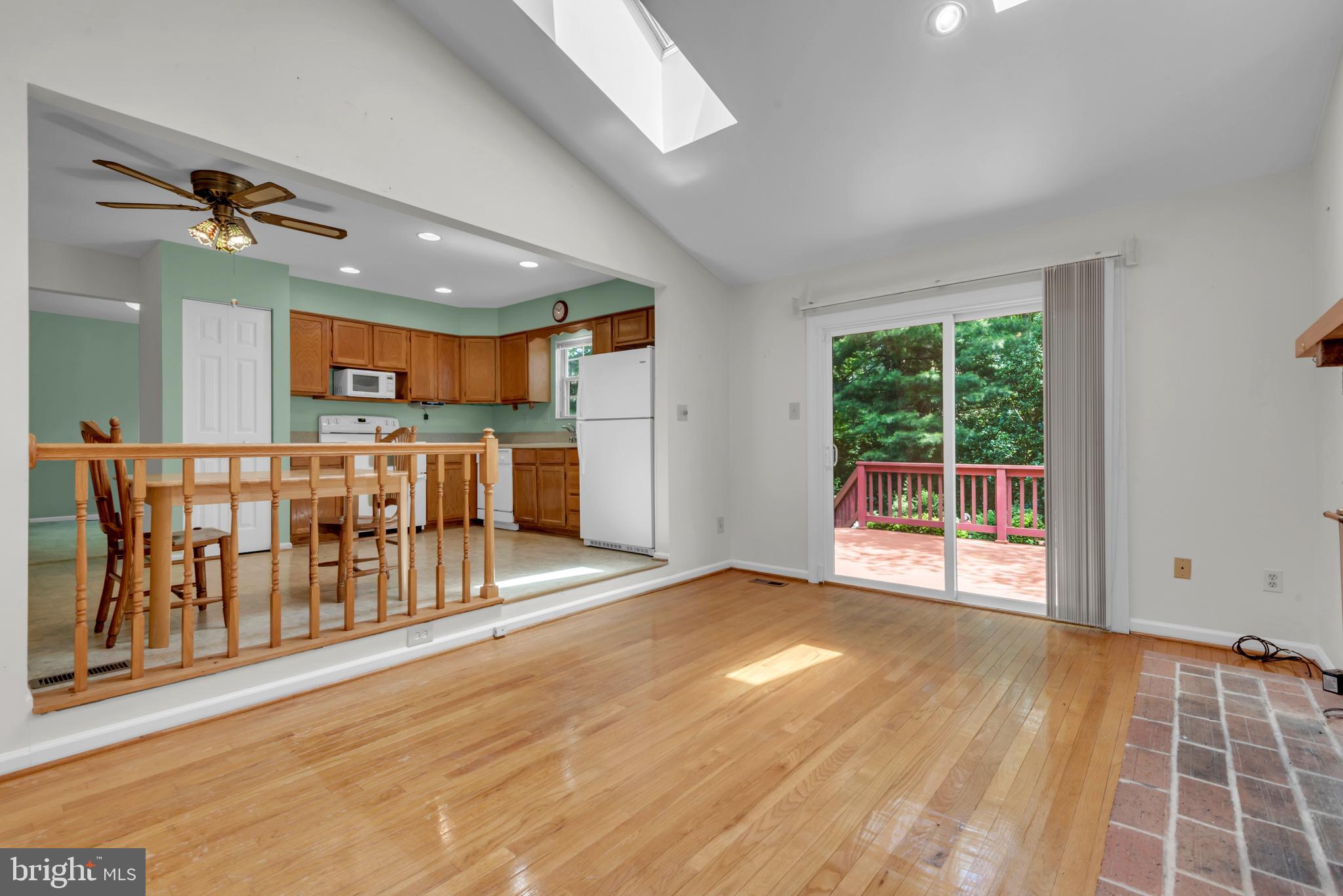 STEWARTS LANDING - Residential