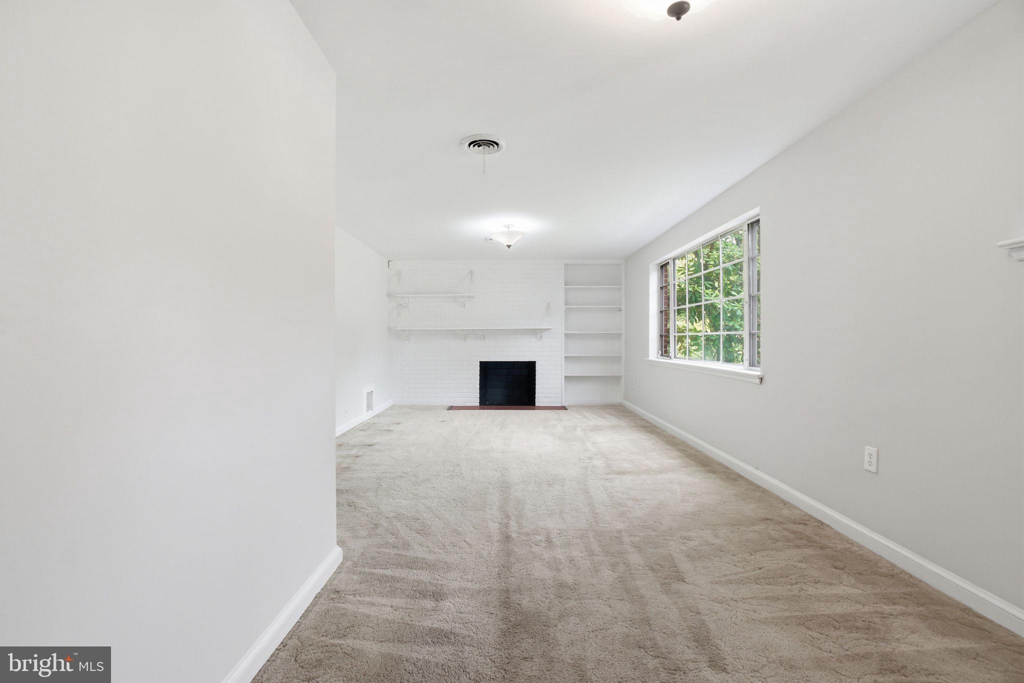 BROYHILL CREST - Residential