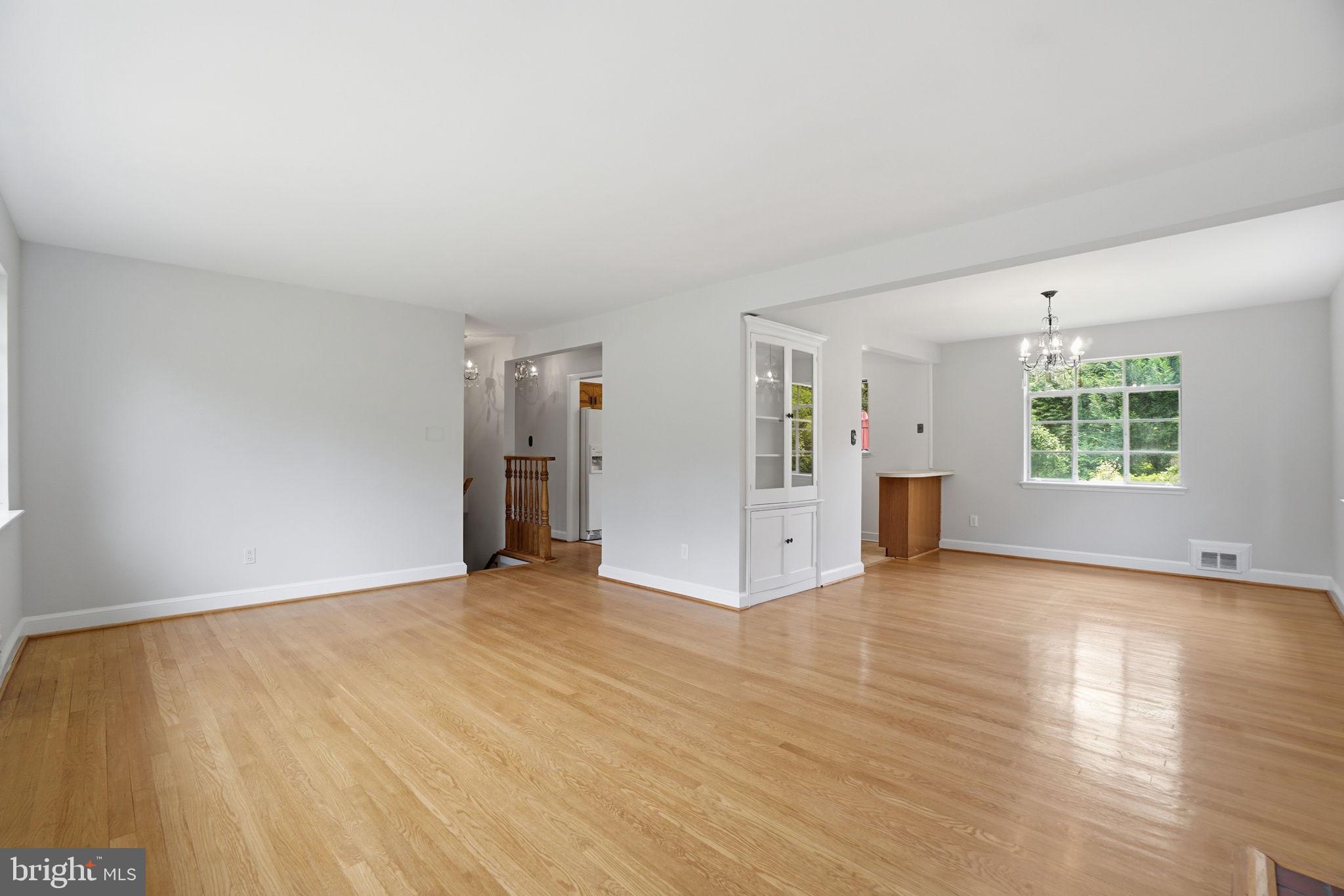 BROYHILL CREST - Residential