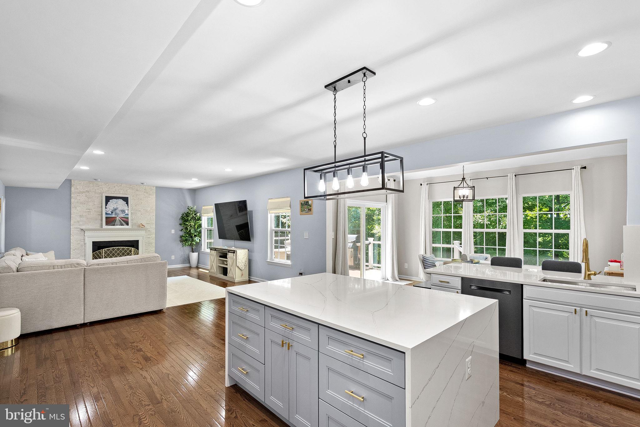 BOLT PROPERTY - Residential