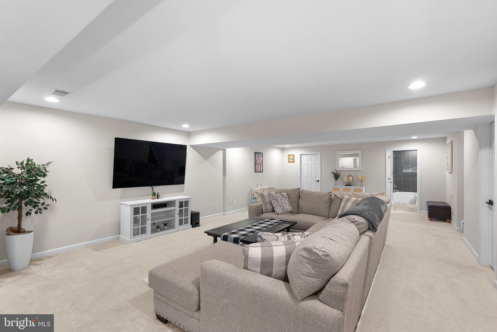 BOLT PROPERTY - Residential