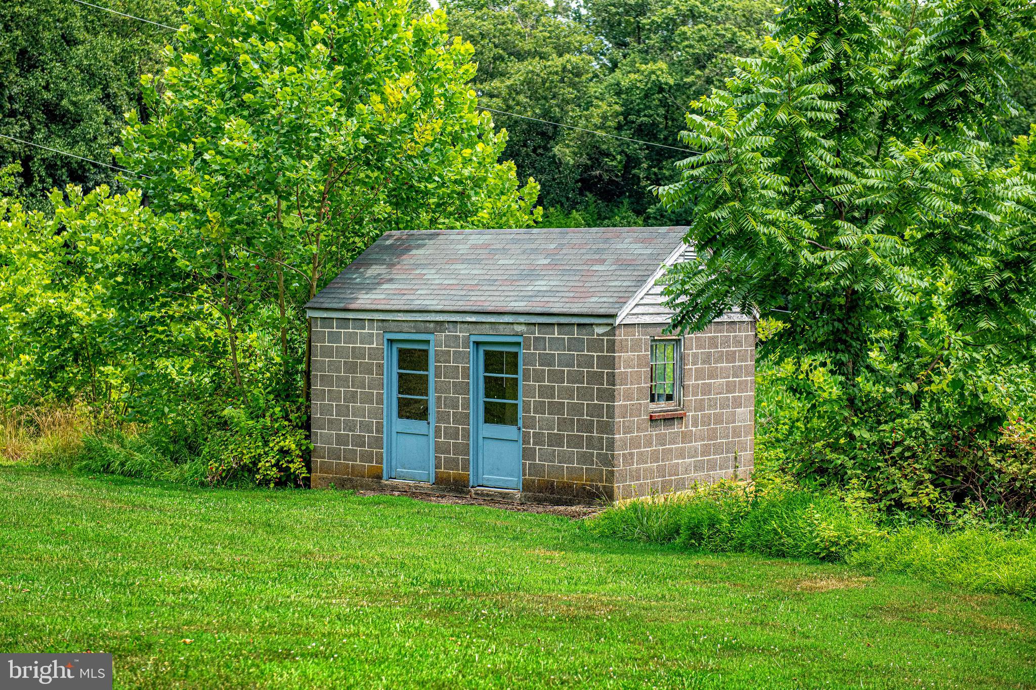 FOREST HILL - Farm