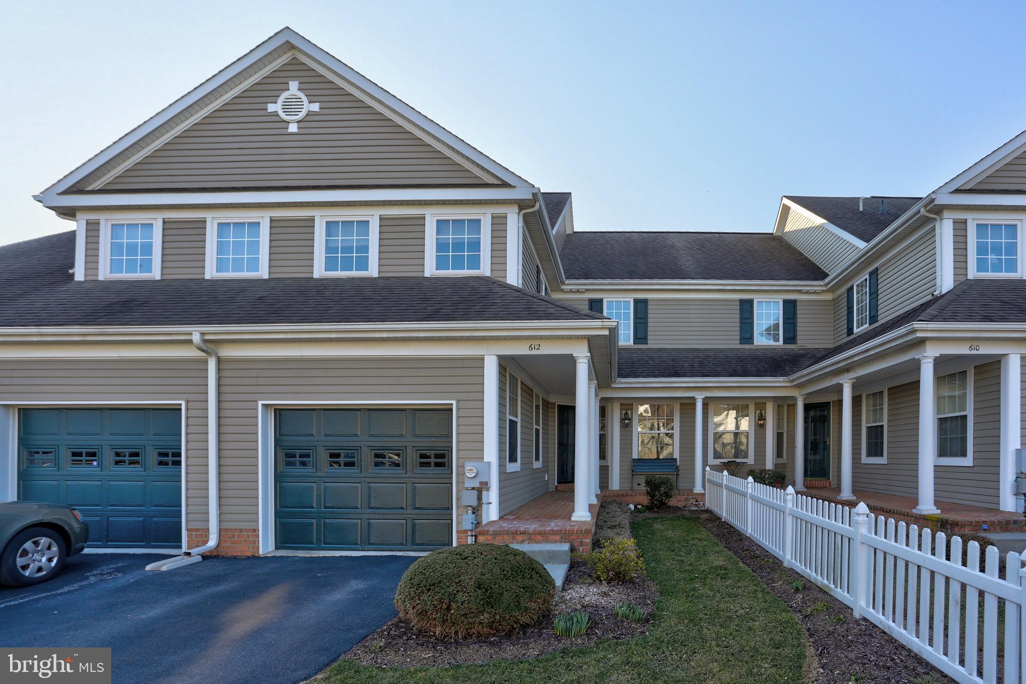 KISSEL HILL COMMONS - Residential