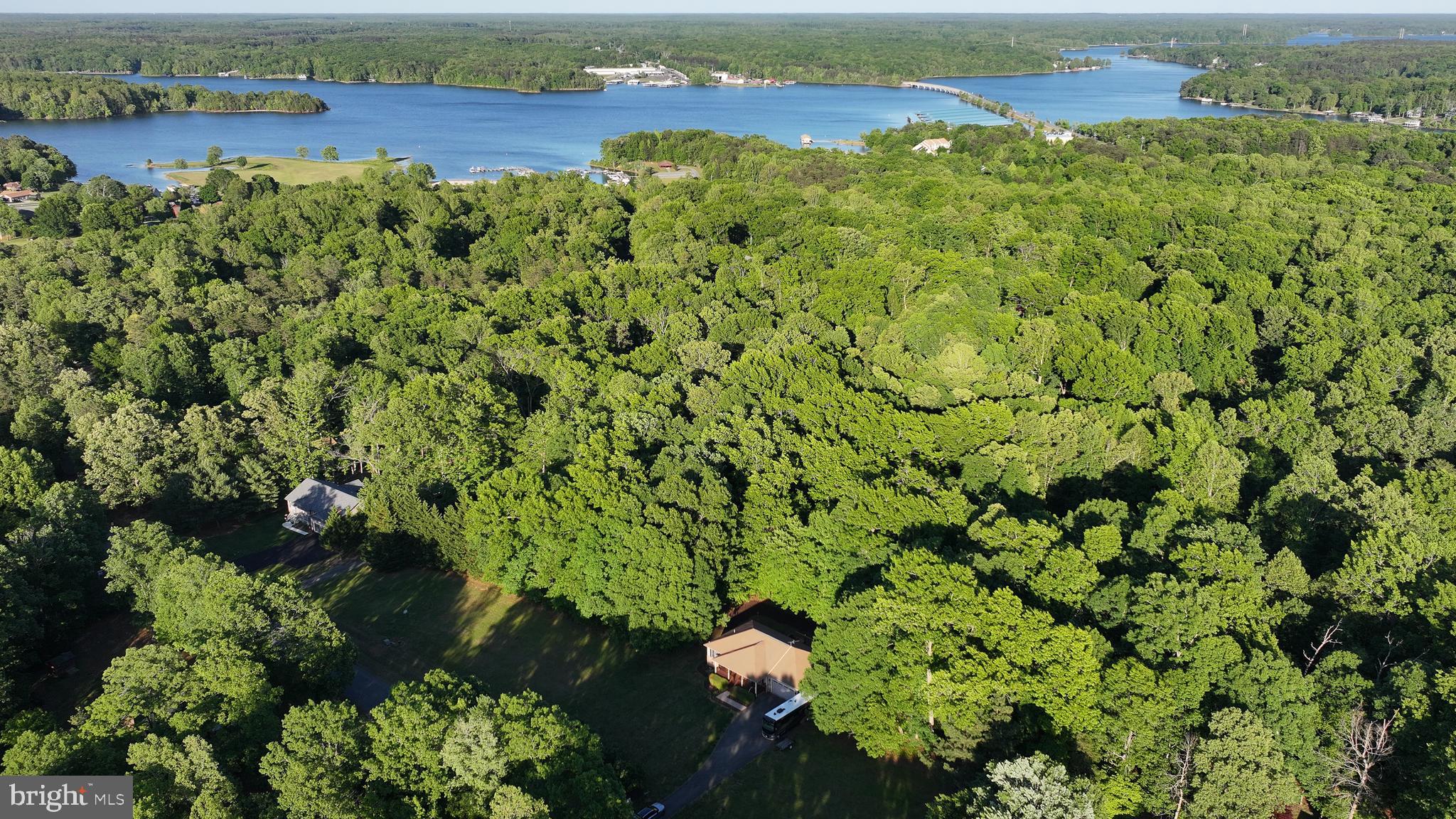 WINDWOOD COVES - Residential