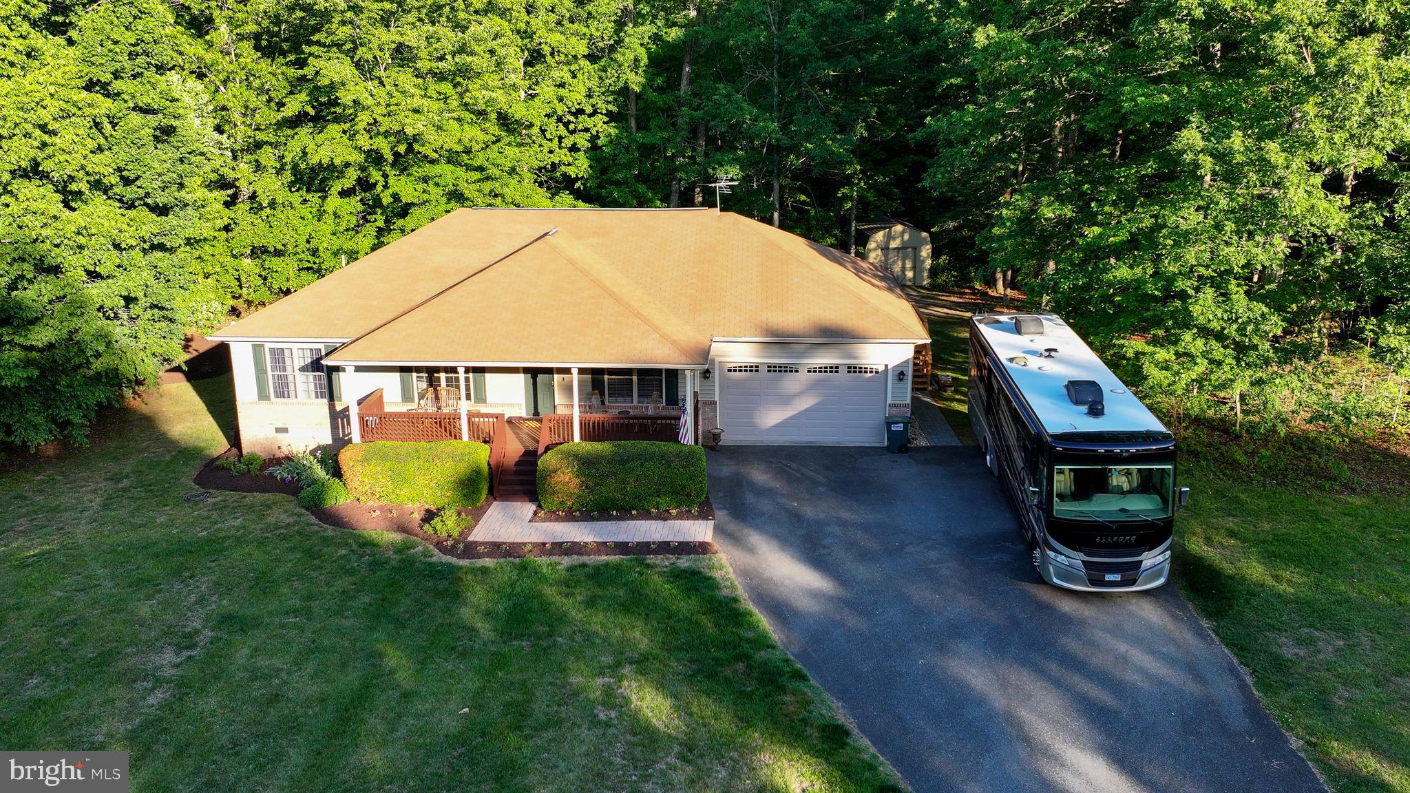 WINDWOOD COVES - Residential