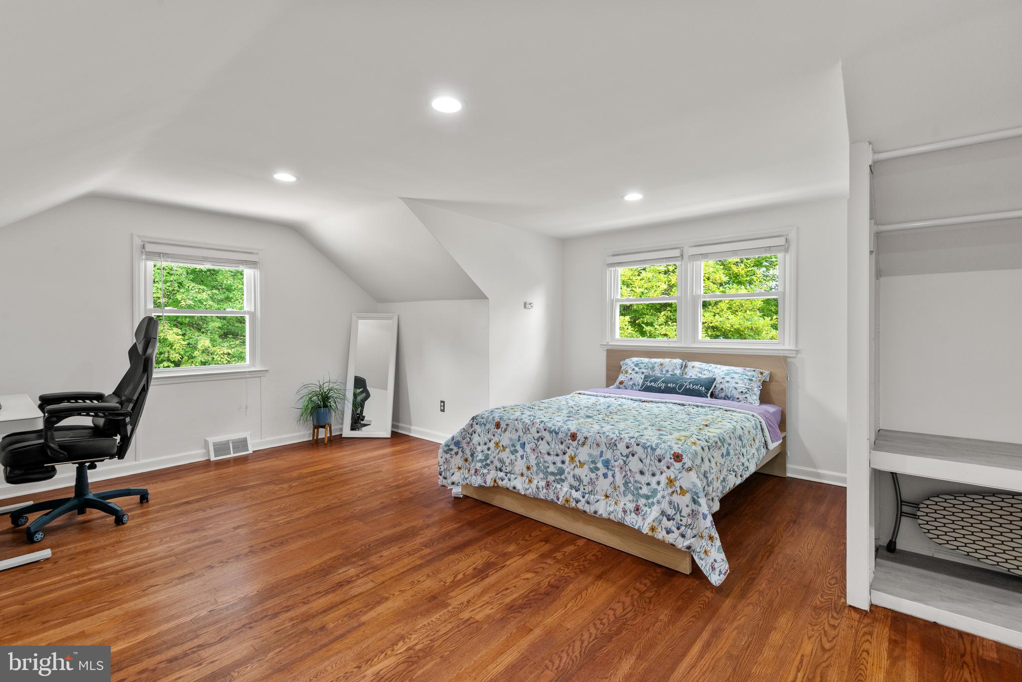GLENHARDIE - Residential