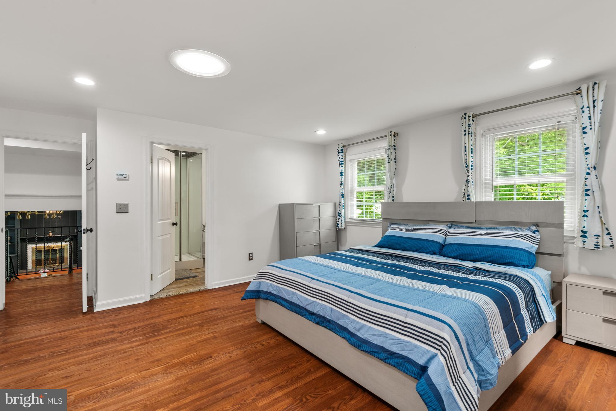 GLENHARDIE - Residential