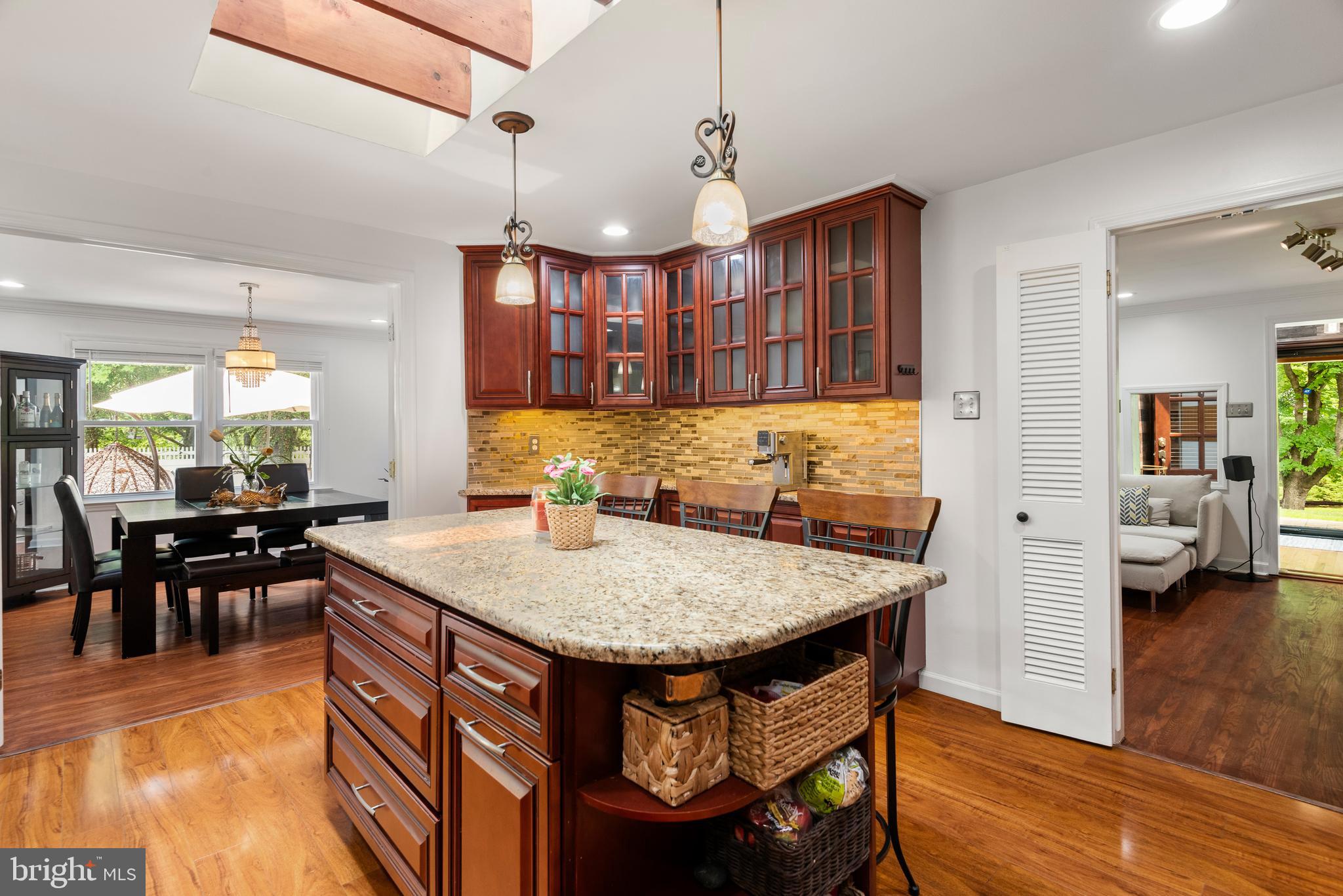 GLENHARDIE - Residential