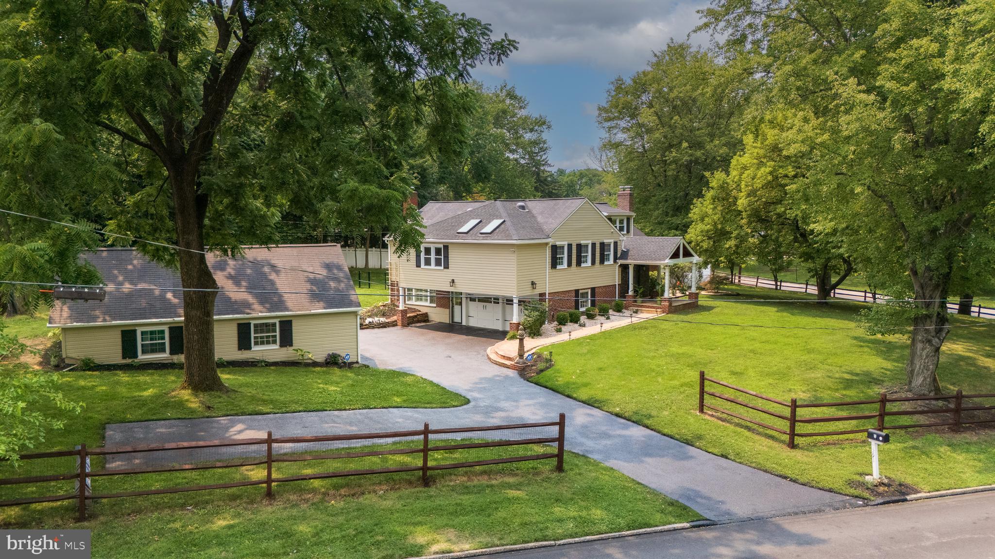 GLENHARDIE - Residential