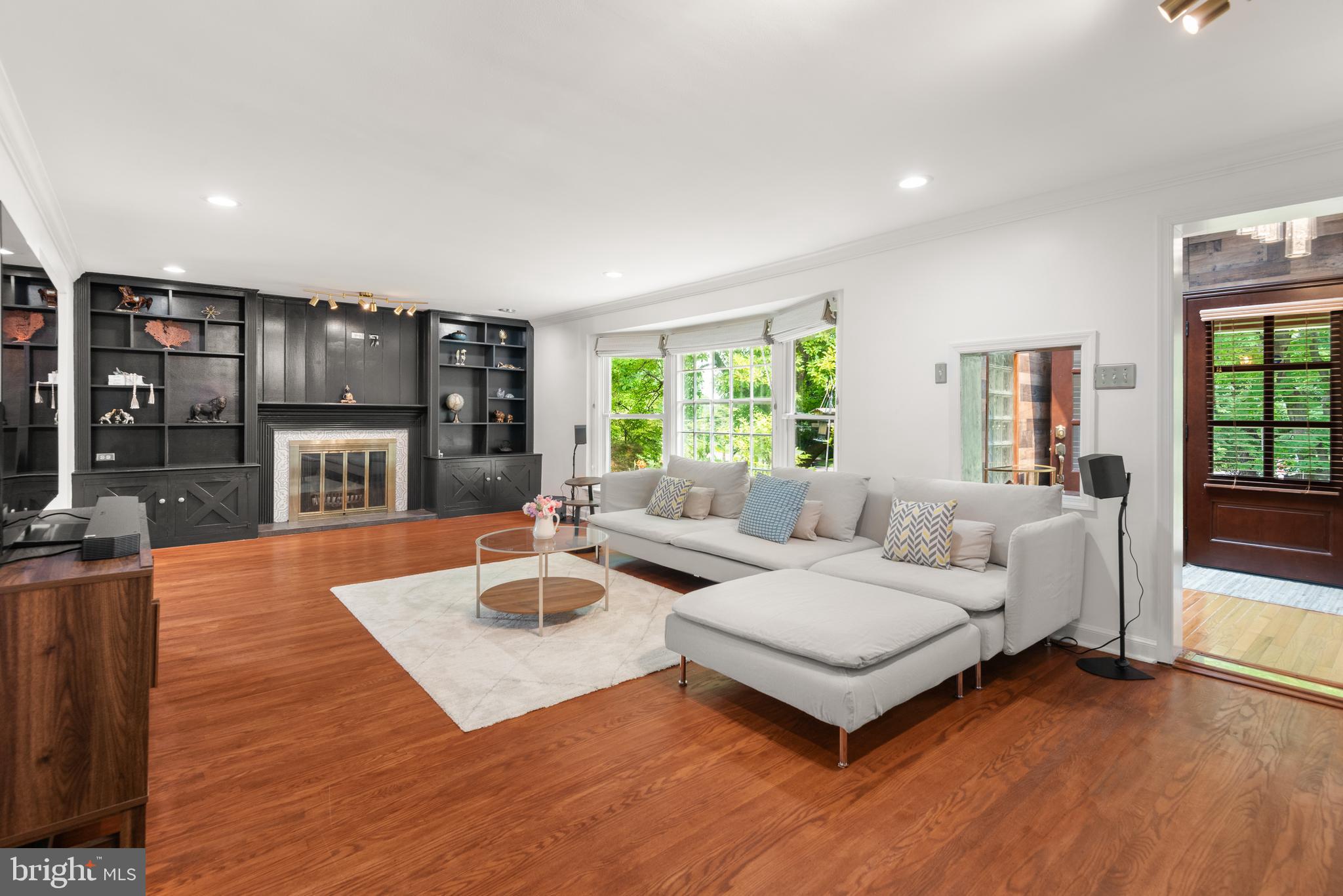 GLENHARDIE - Residential